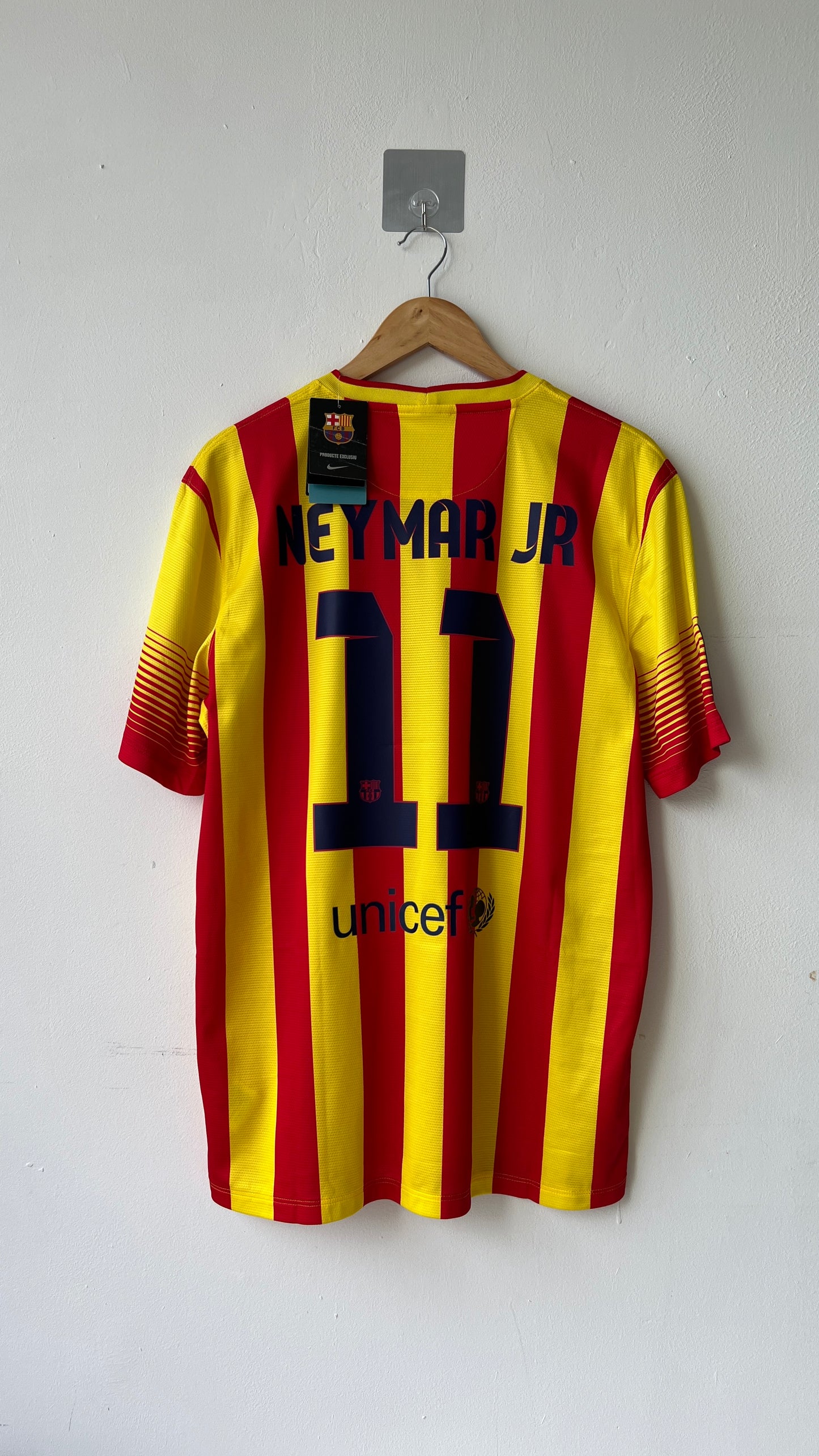 Barcelona 2013-15 Away Shirt Neymar Jr. #11 (L) (Brand New)