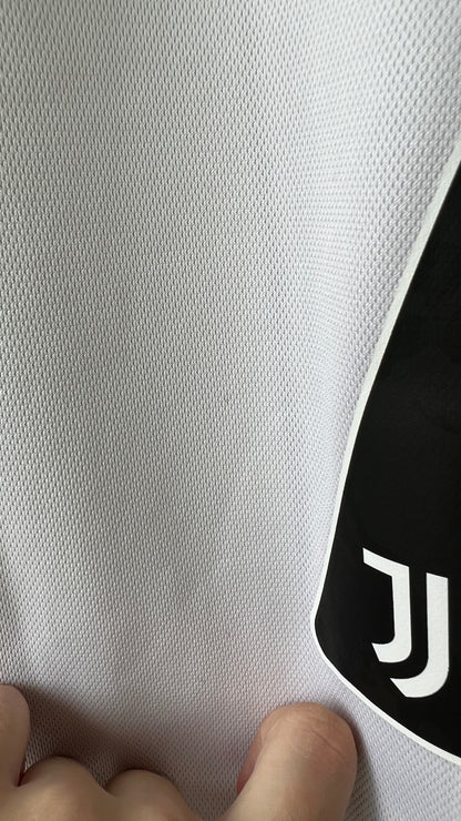 Juventus 2020-21 Home Shirt Ronaldo #7 (L)