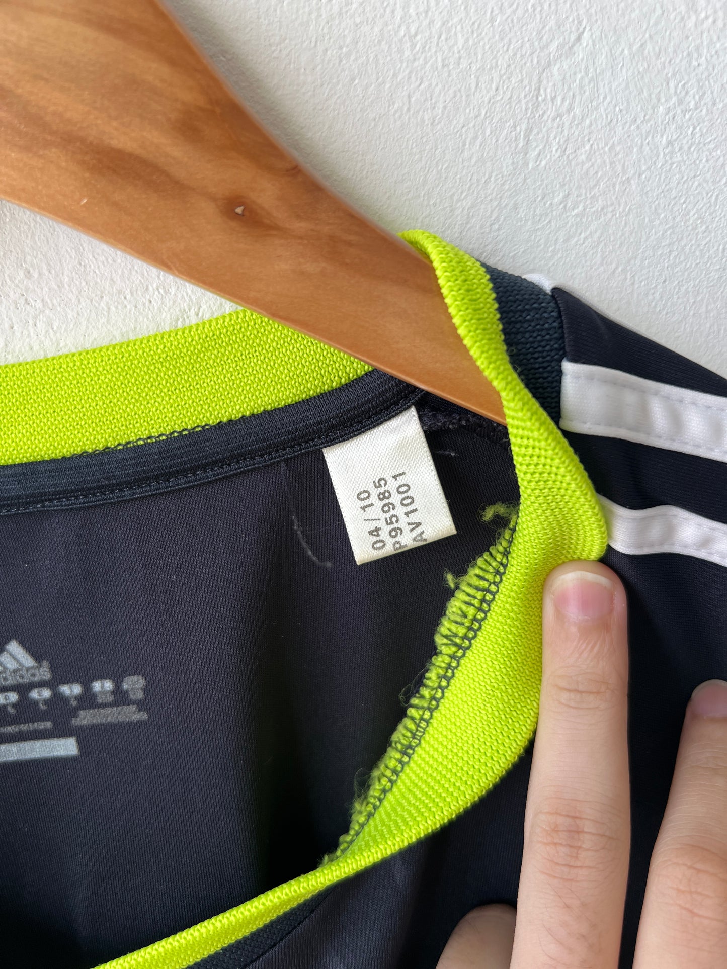 (L) Real Madrid 2010-11 Away Shirt Kaka #8