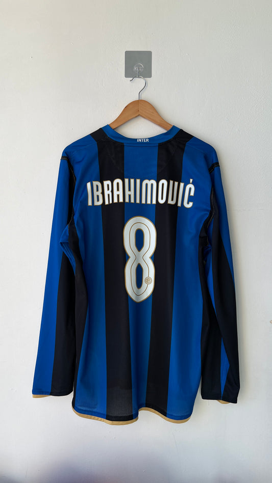 Inter Milan 2008-09 Home LS Shirt Ibrahimovic #8 (XL)
