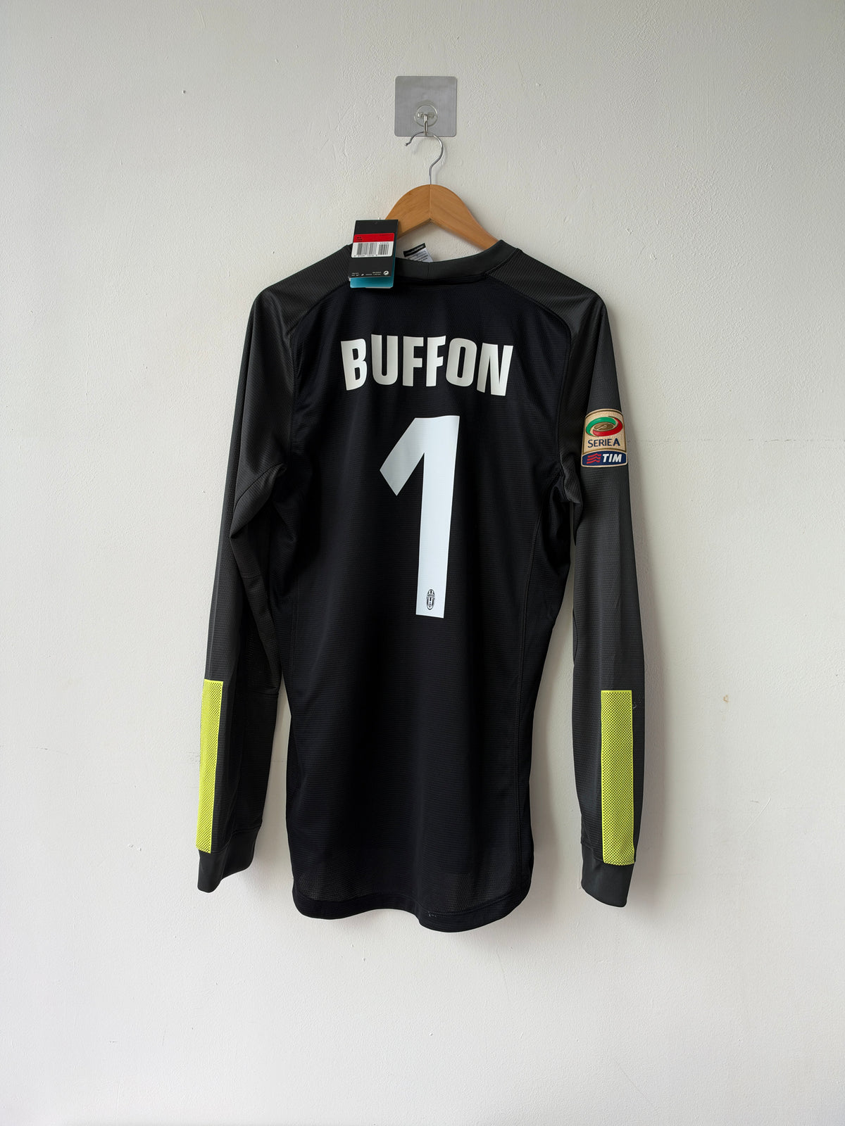 (L) Juventus 2013-14 GK Shirt Buffon #1 (NEW)