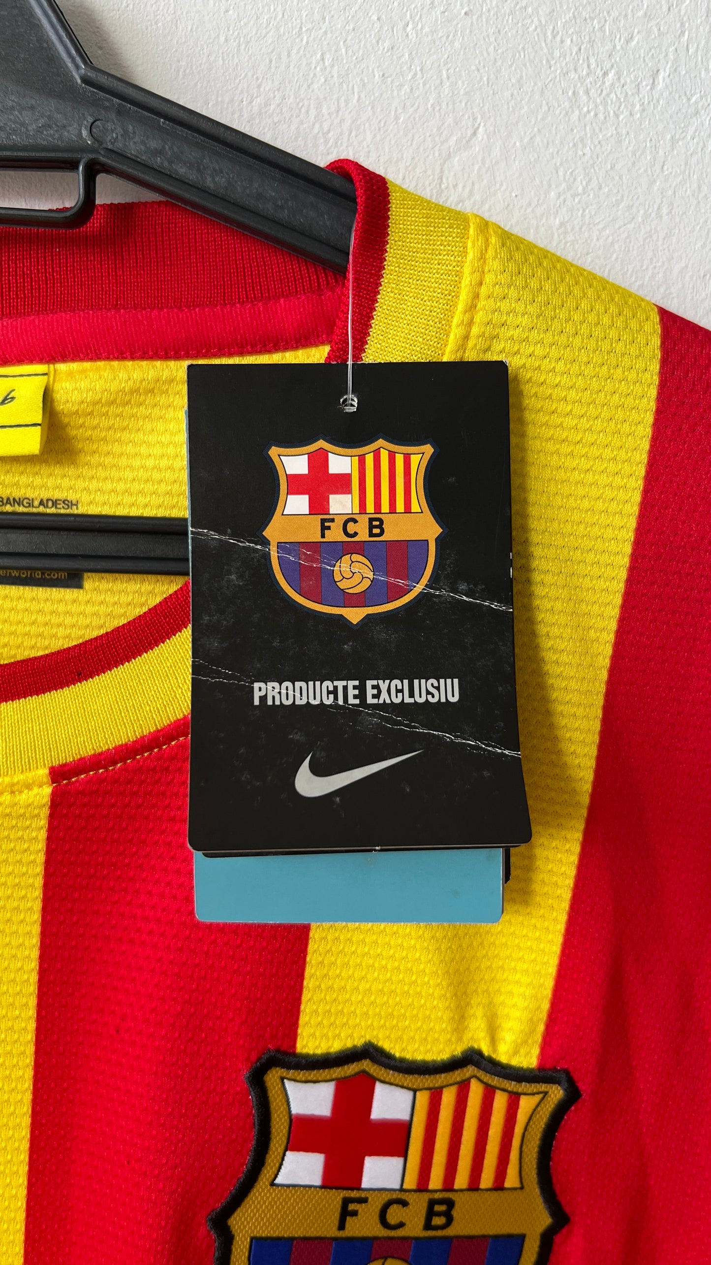 Barcelona 2013-15 Away Shirt Neymar Jr. #11 (L) (Brand New)