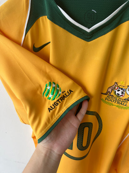 (M) Australia 2004-06 Home Shirt Kewell #10