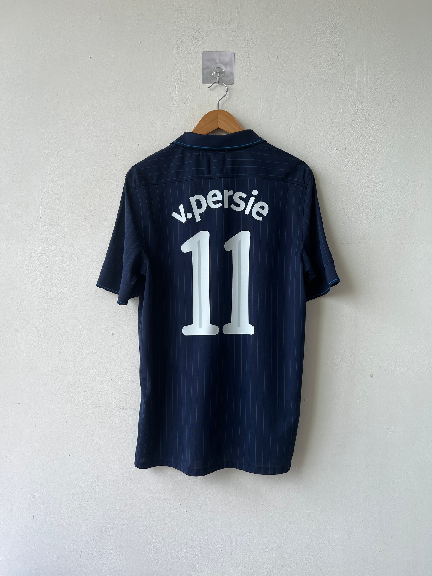 (L) Arsenal 2009-10 Away Shirt v. Persie #11