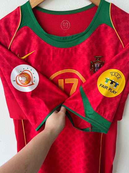 (M) Portugal 2004-06 Home Shirt C. Ronaldo #17