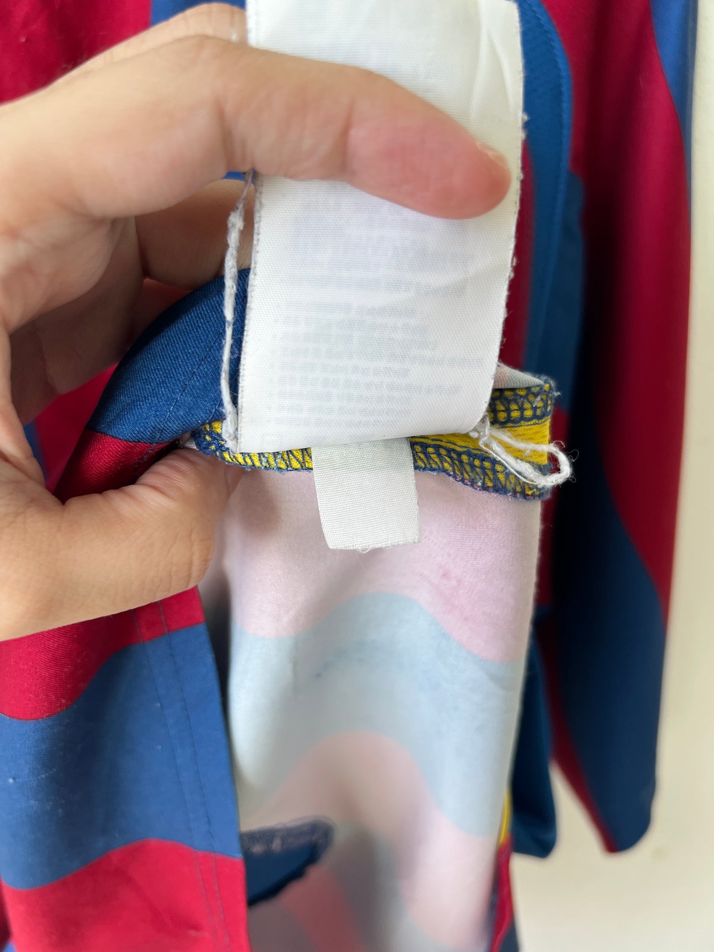 (M) Barcelona 2005-06 Home Shirt Messi #30