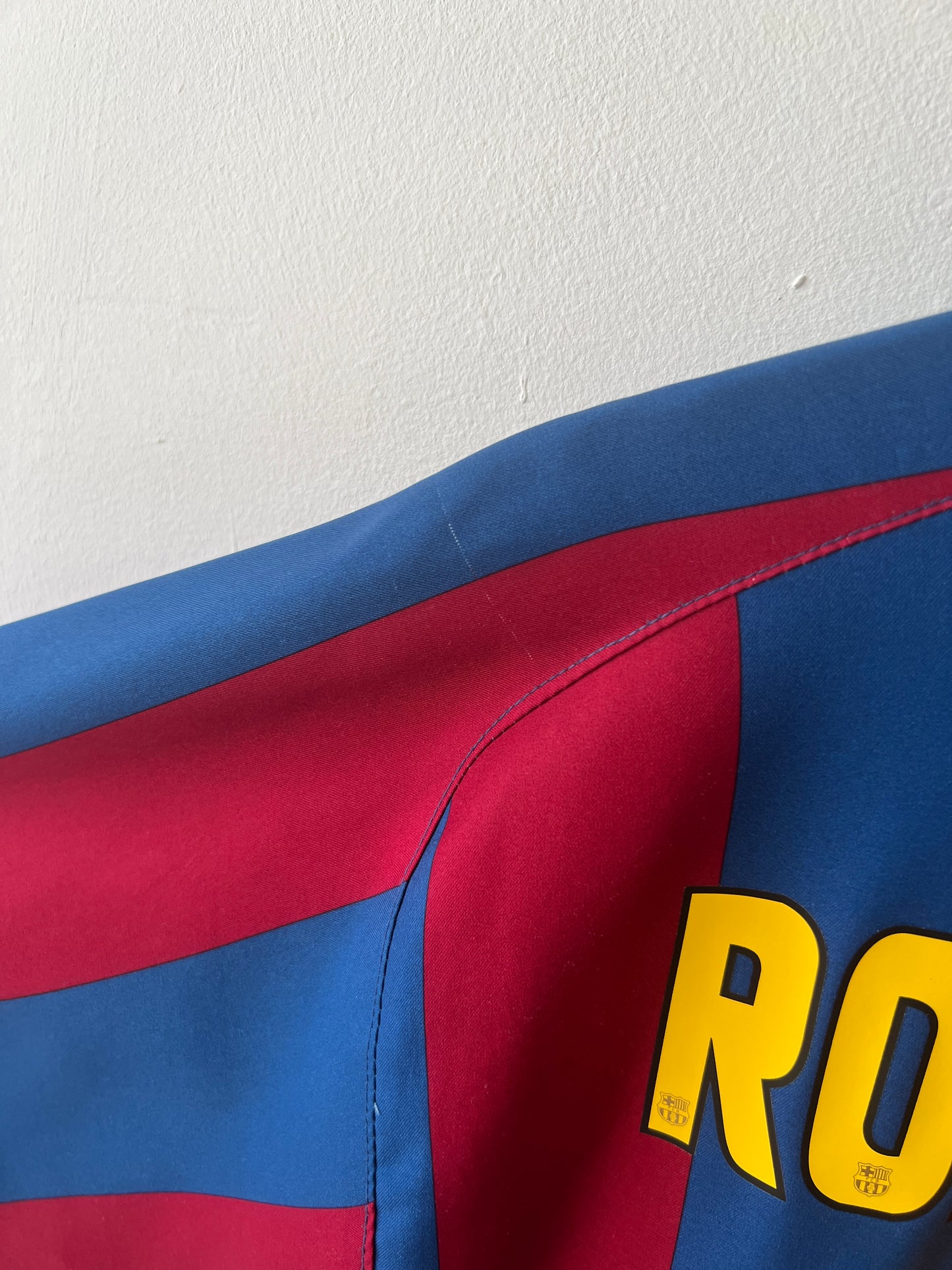 (L) Barcelona 2005-06 Home Shirt Ronaldinho #10