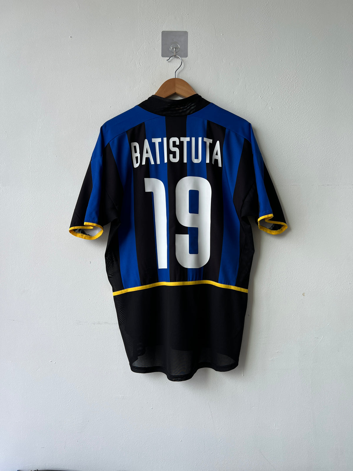 (M) Inter Milan 2002-03 Home Player Version Shirt Batistuta #19