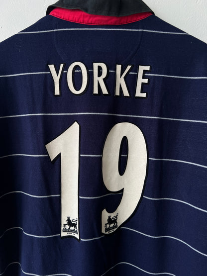 (M fits L) Manchester United 1999-00 Away Shirt Yorke #19