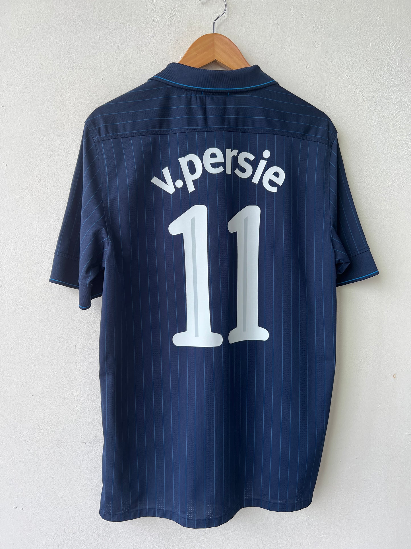 (L) Arsenal 2009-10 Away Shirt v. Persie #11