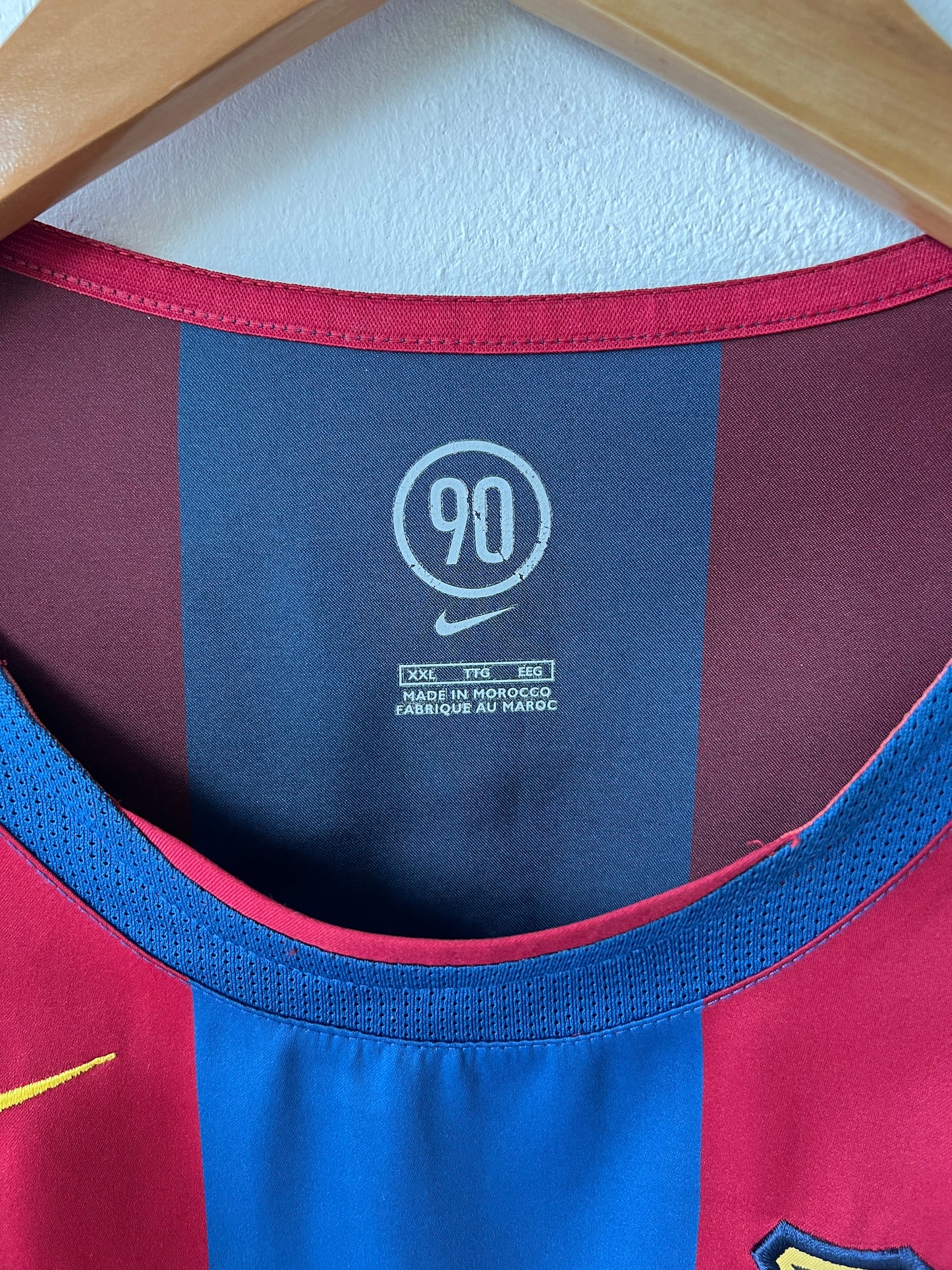 (XXL) Barcelona 2004-05 Home Shirt Ronaldinho #10