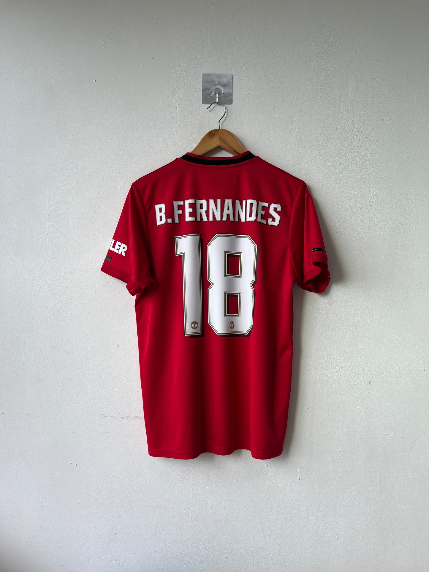 (L) Manchester United 2019-20 Home Shirt B. Fernandes #18