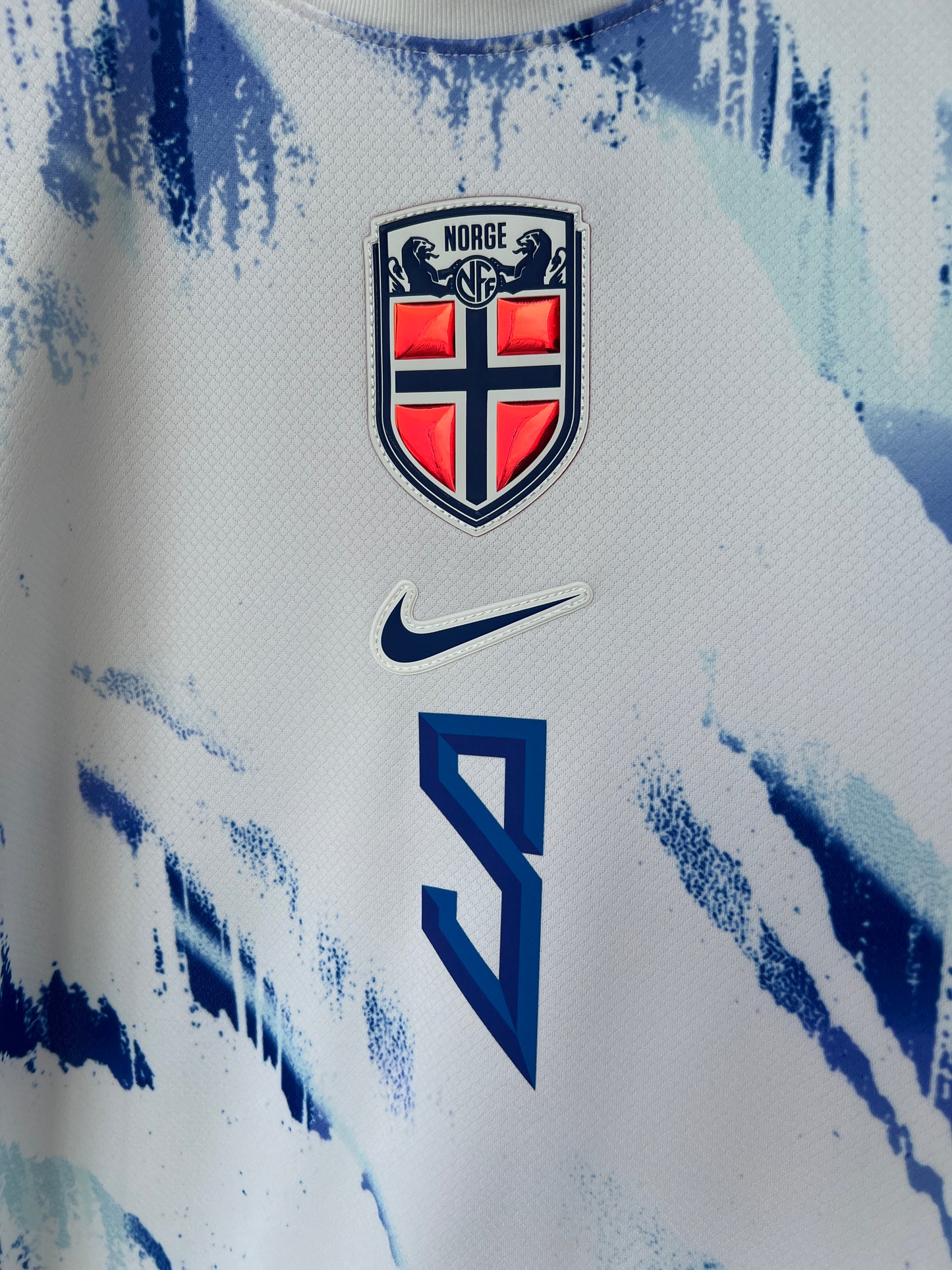 (L) Norway 2024-25 Away Shirt Haaland #9 (NEW)