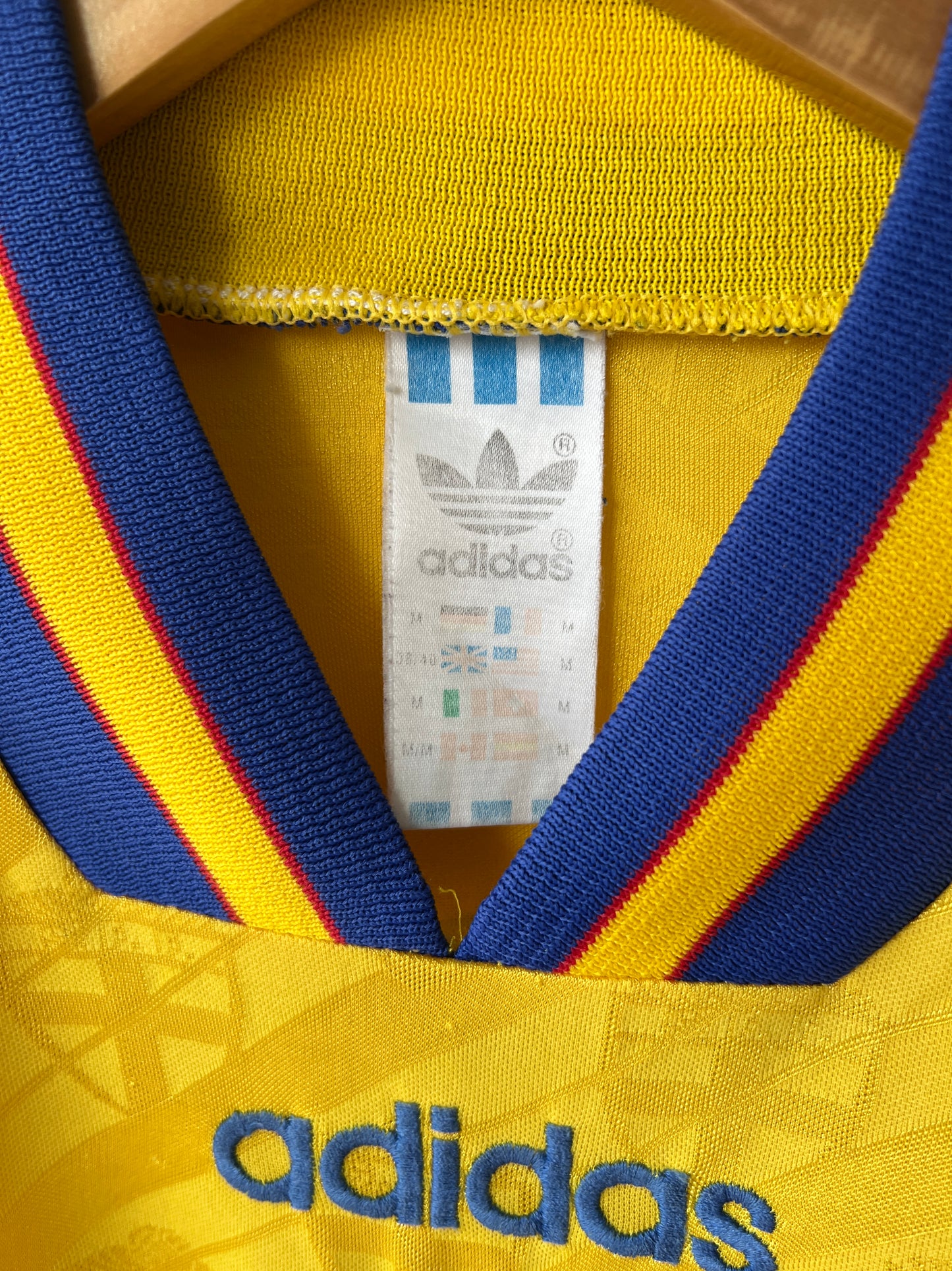(M) Sweden 1994-96 Home Shirt Larsson #7