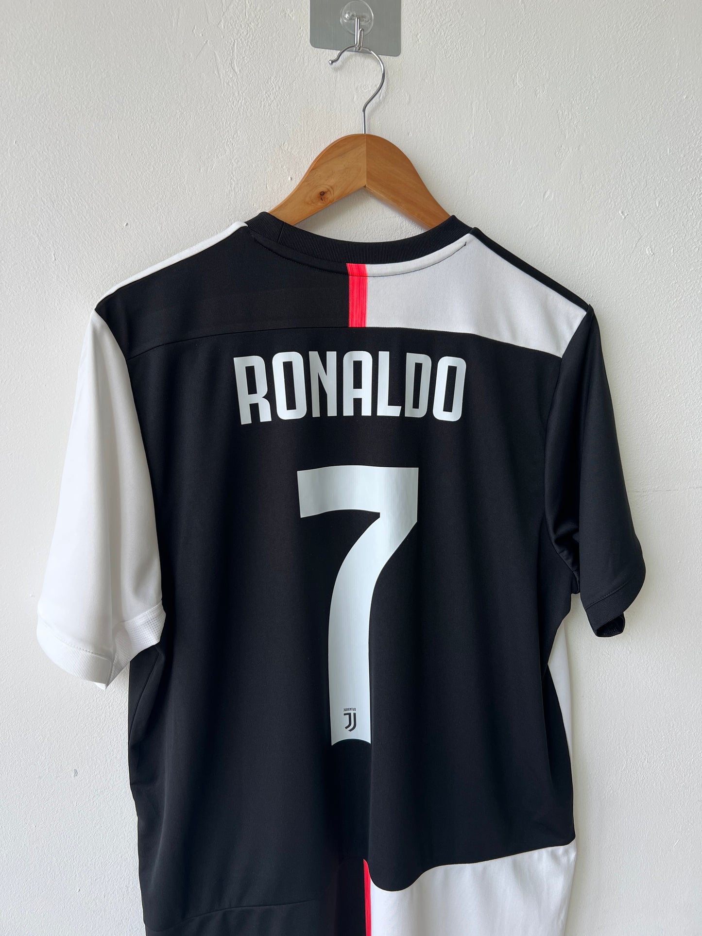 (L) Juventus 2019-20 Home Shirt Ronaldo #7