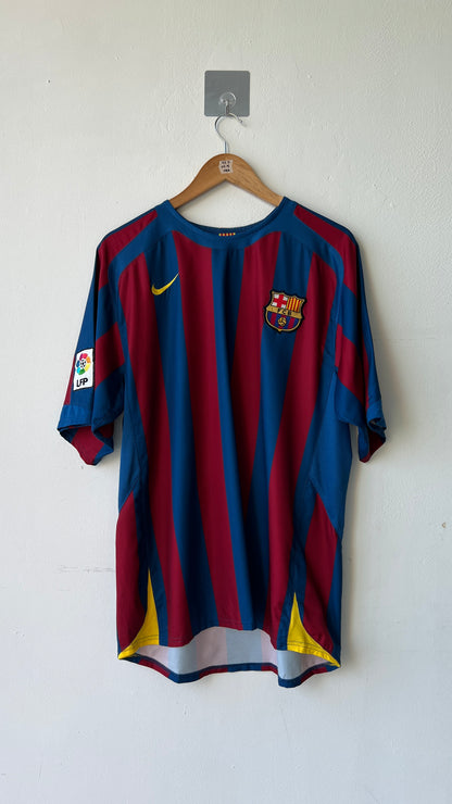 Barcelona 2005-06 Home Shirt Ronaldinho #10 (L)