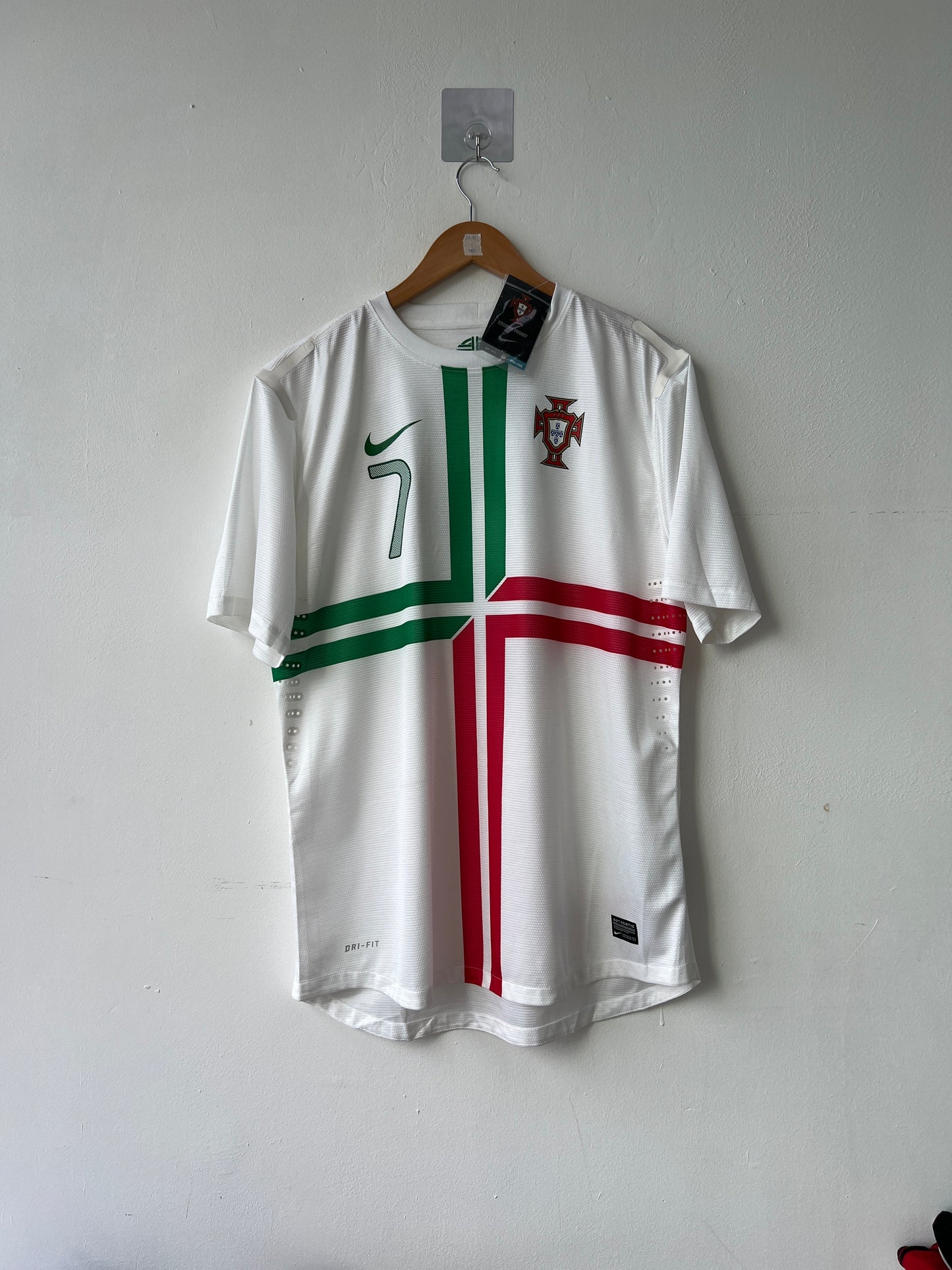 (XL) Portugal 2012-13 Away Player Version Shirt Ronaldo #7 (NEW)
