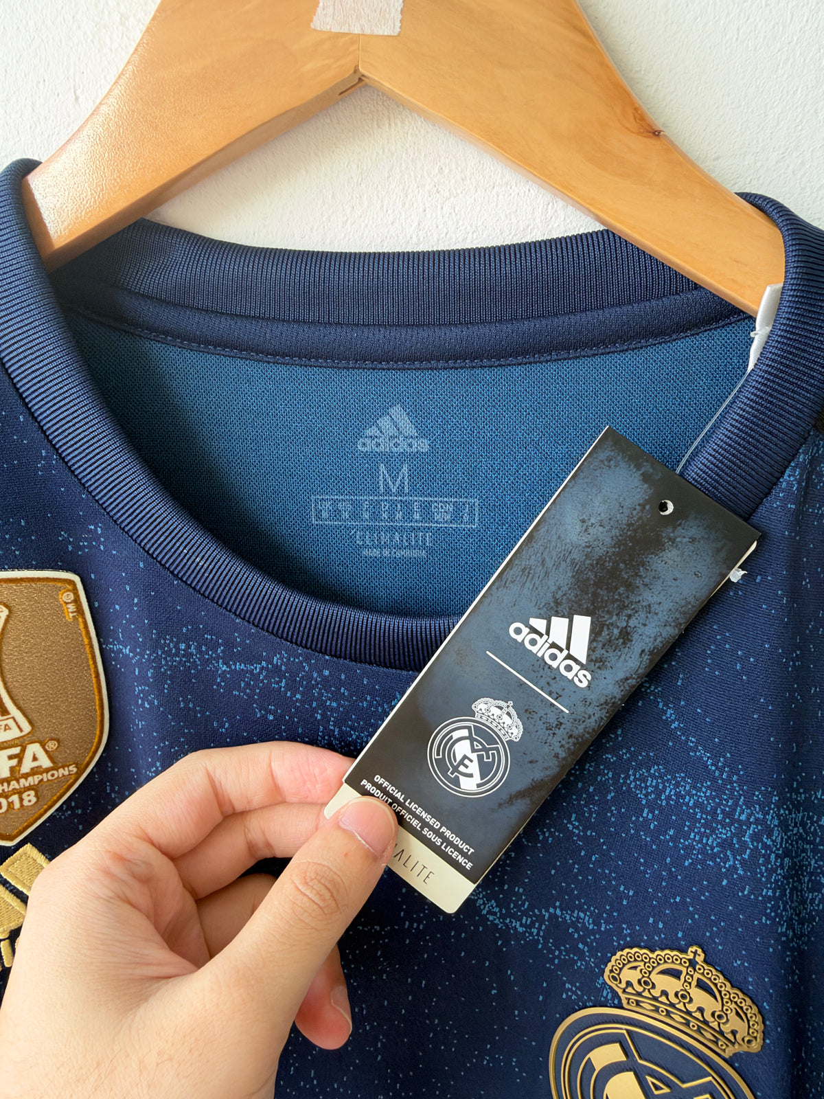 (M) Real Madrid 2019-20 Away Shirt Casemiro #14 (NEW)