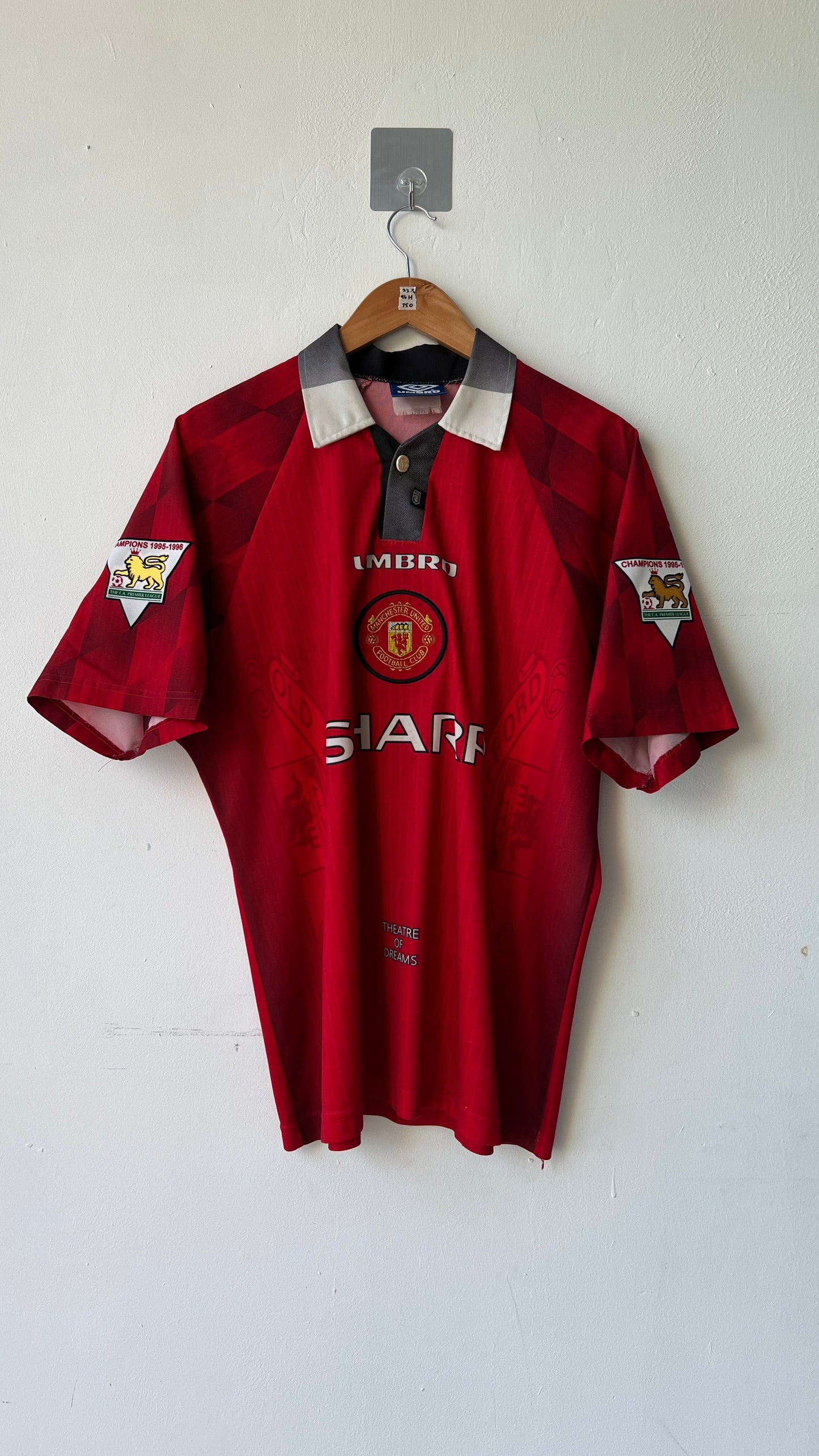 Manchester United 1996-98 Home Shirt Cantona #7 (L)