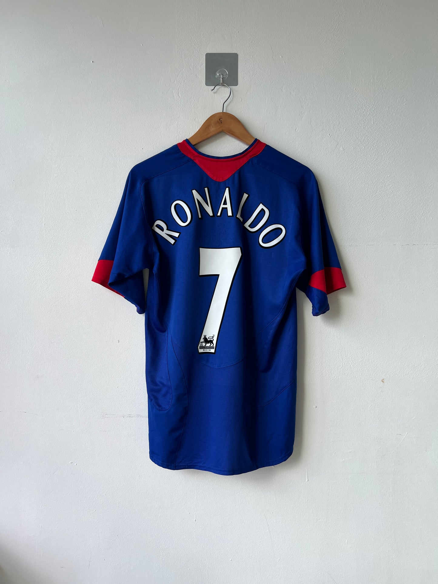 (M) Manchester United 2005-06 Away Shirt Ronaldo #7