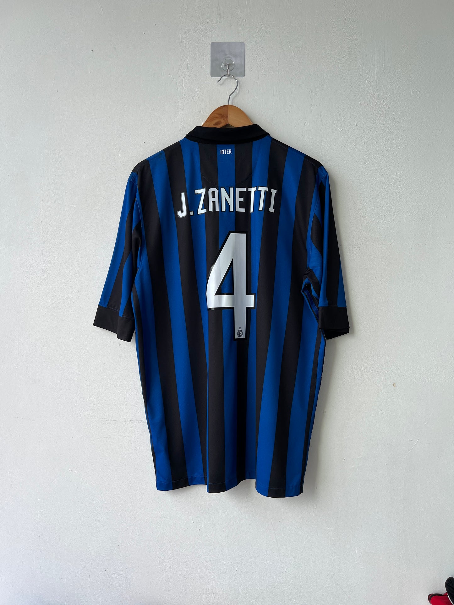 (L) Inter Milan 2011-12 Home Shirt J. Zanetti #4