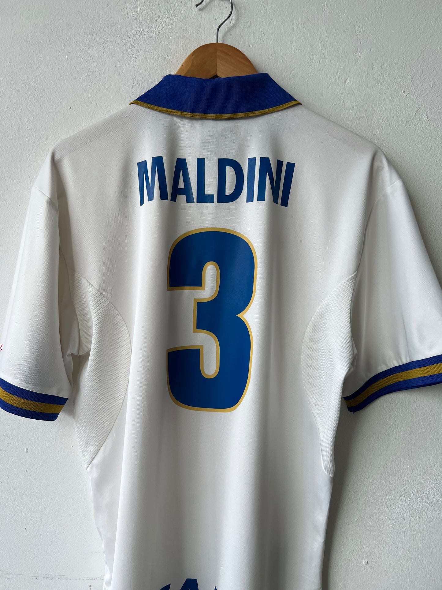 (L) Italy 1996-97 Away Shirt Maldini #3