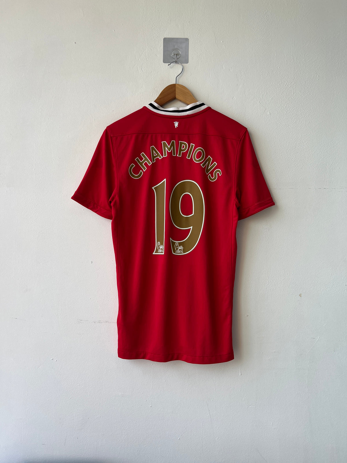 (M) Manchester United 2011-12 Home Shirt Champions #19