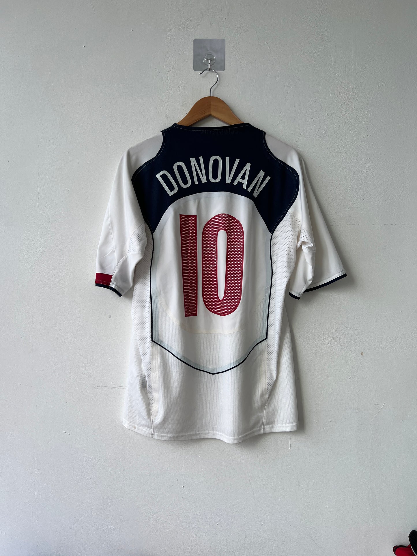 (L) USA 2004-06 Home Player Version Shirt Donovan #10 (USMNT) Limited /1000