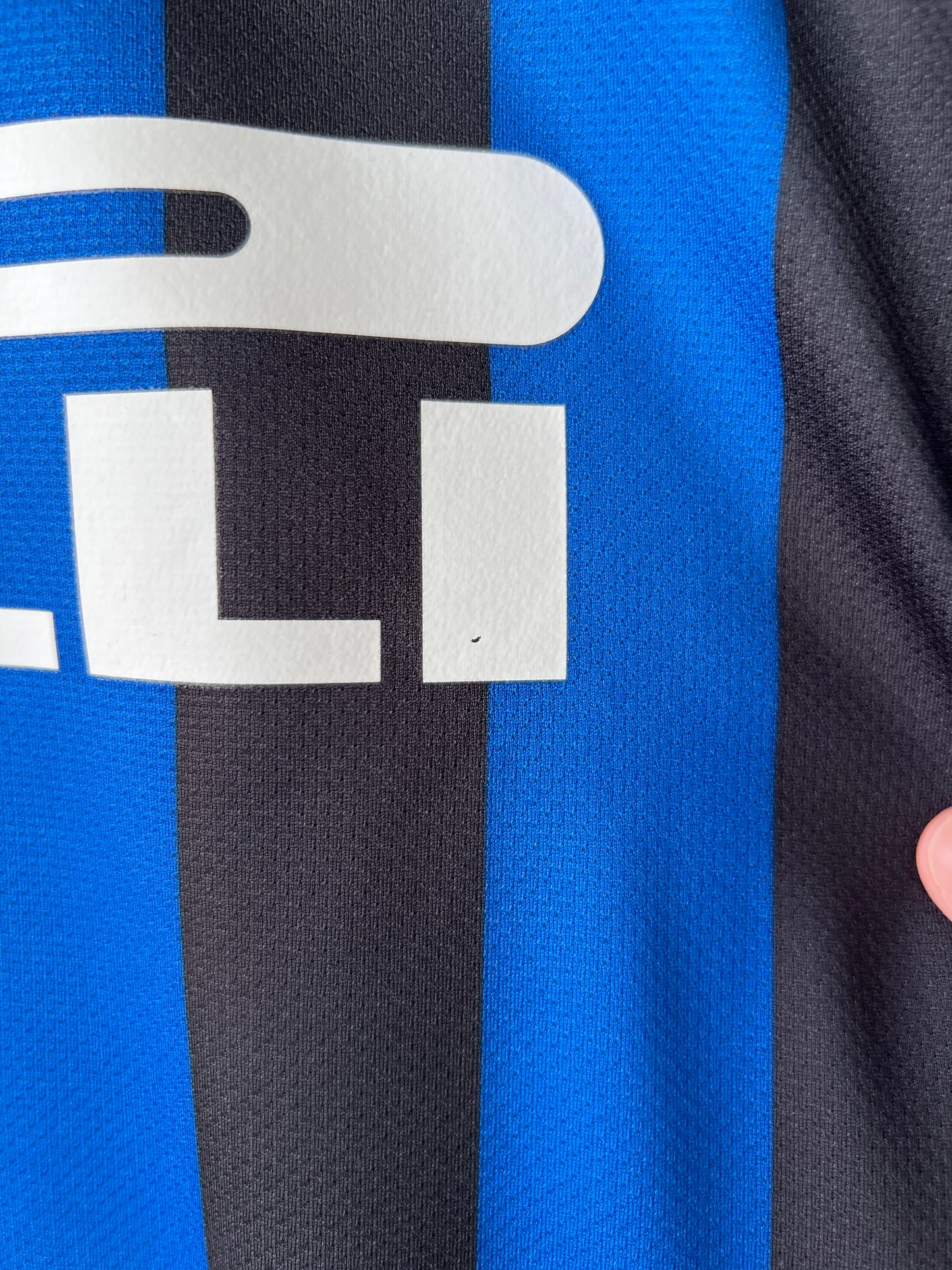 (M) Inter Milan 2011-12 Home Shirt Forlan #9
