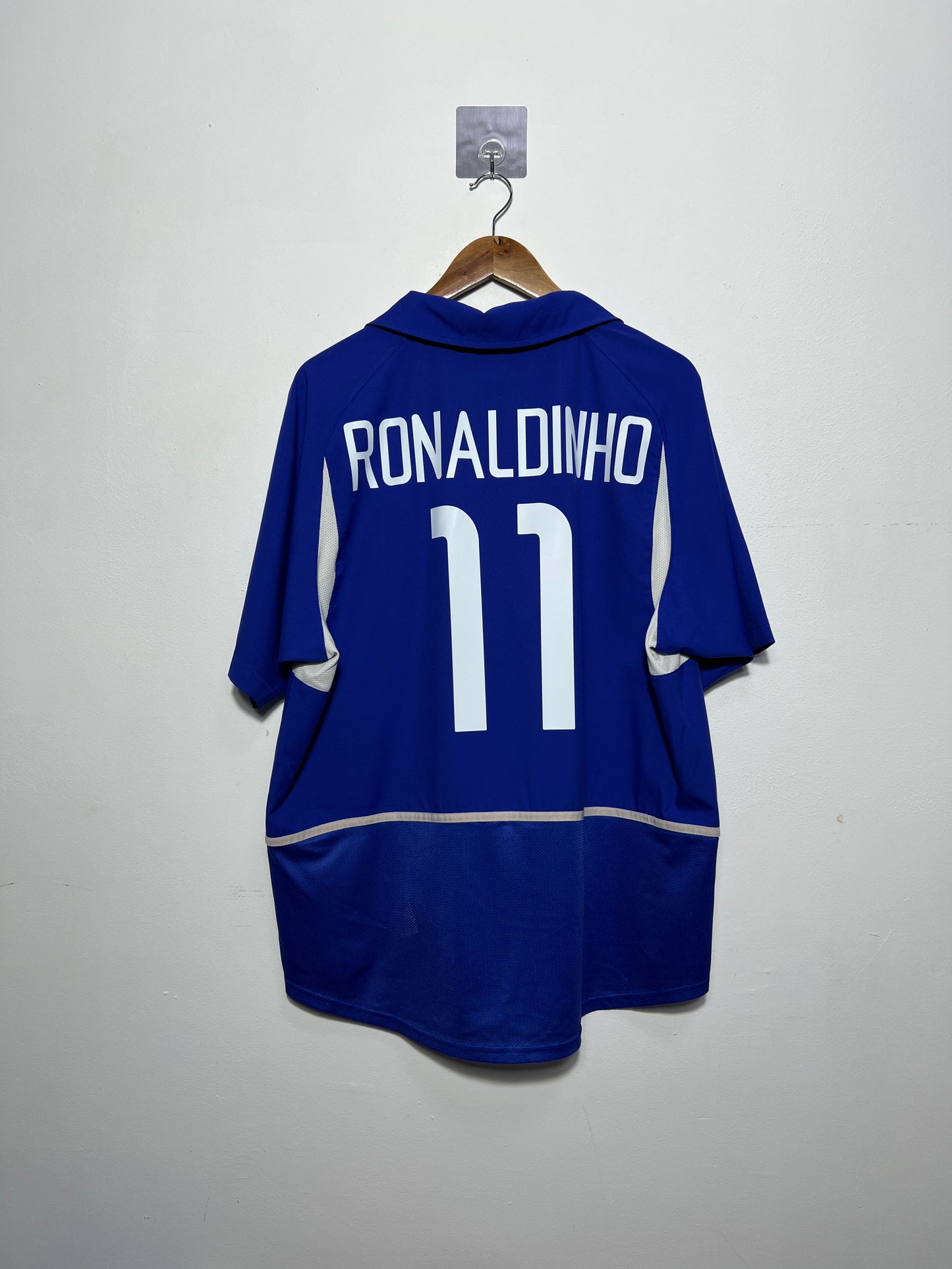 (XL) Brazil 2002-04 Away Shirt Ronaldinho #11