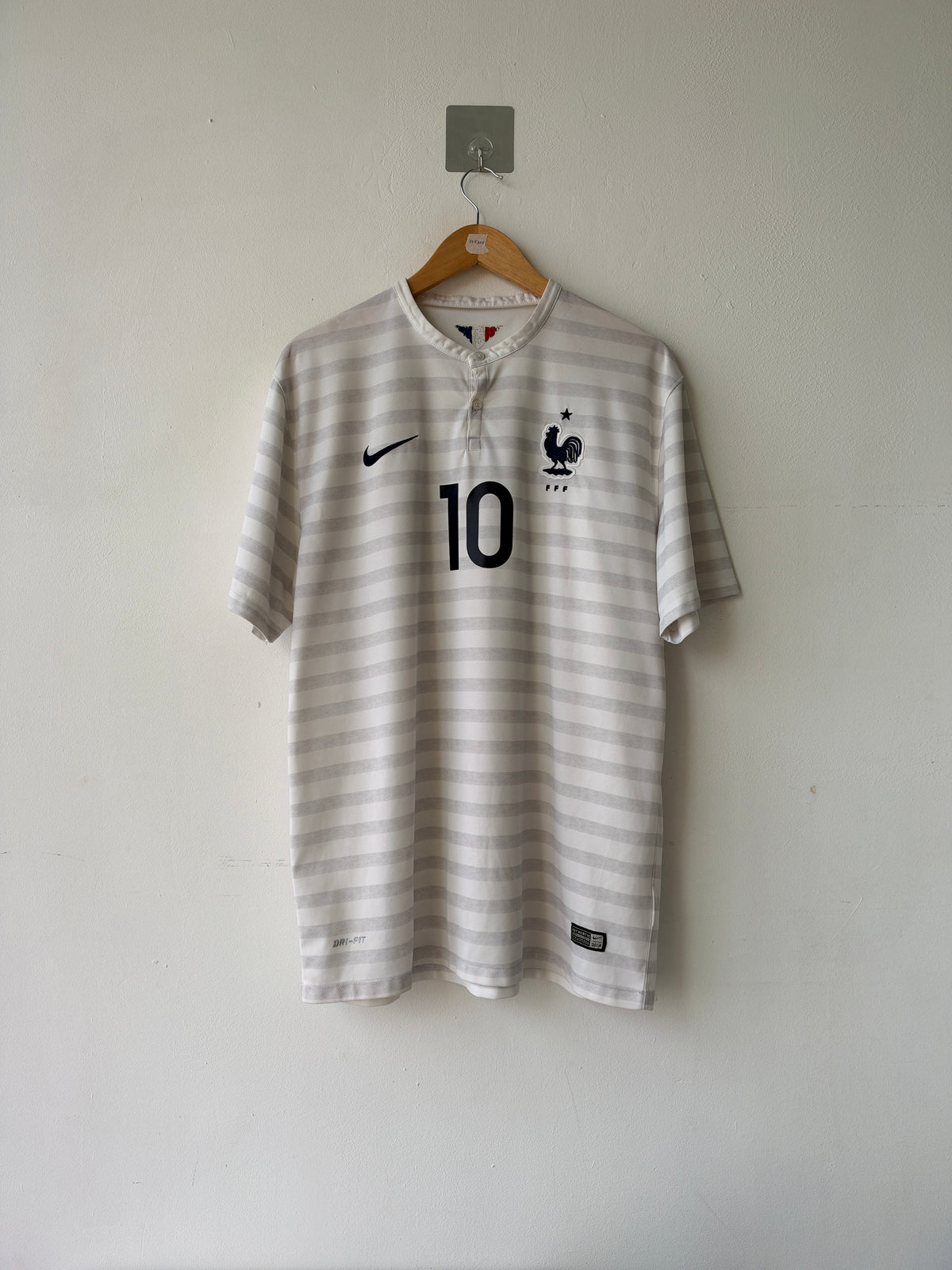 (XL) France 2014-15 Away Shirt Benzema #10