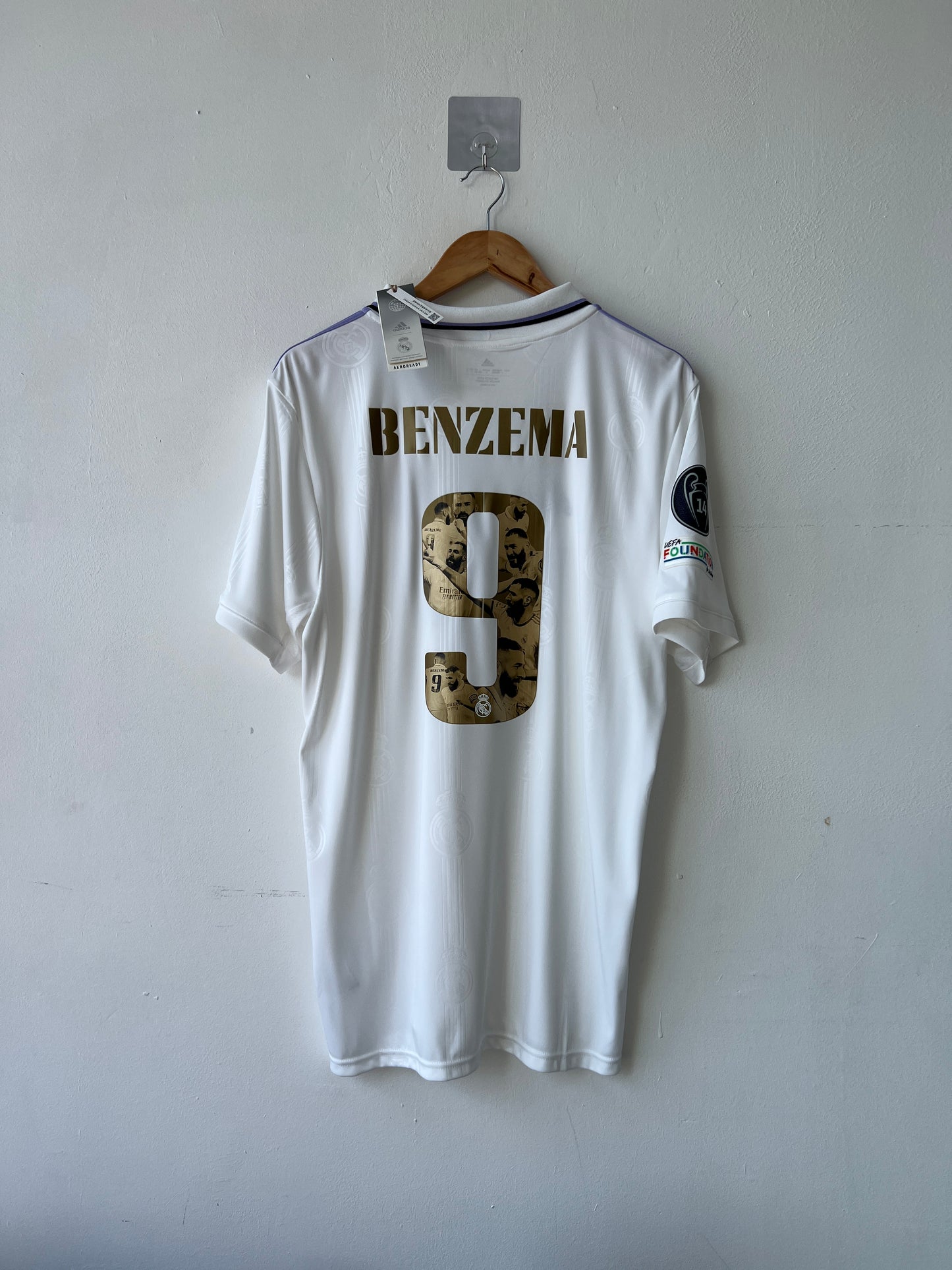(L) Real Madrid 2022-23 Home Shirt Benzema #9 Ballon d'Or Tribute (NEW)