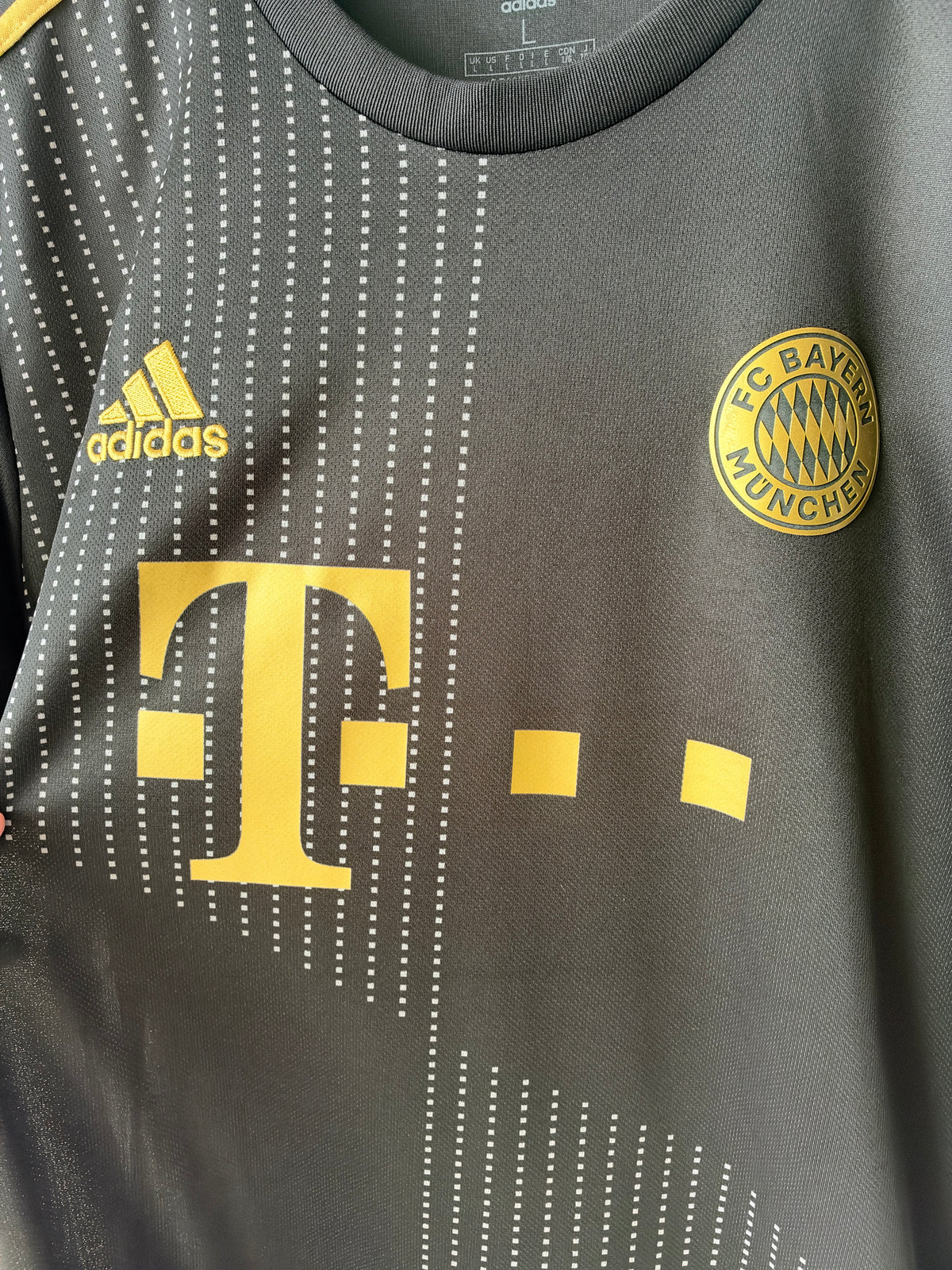 (L) Bayern Munich 2021-22 Away Shirt Lewandowski #9