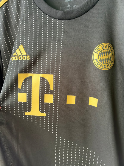 (L) Bayern Munich 2021-22 Away Shirt Lewandowski #9