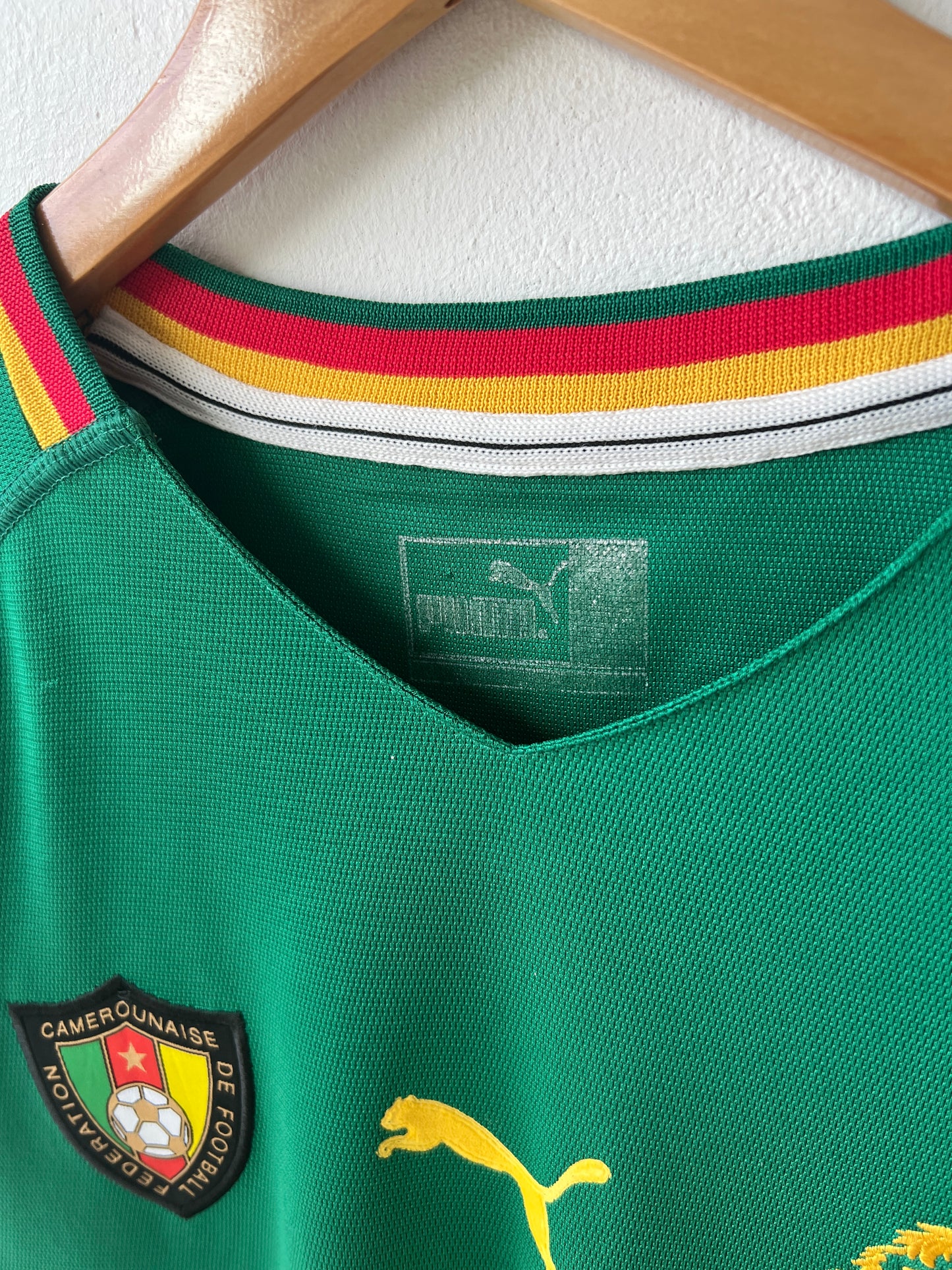(M/L) Cameroon 2002-03 Home Shirt Foe #17