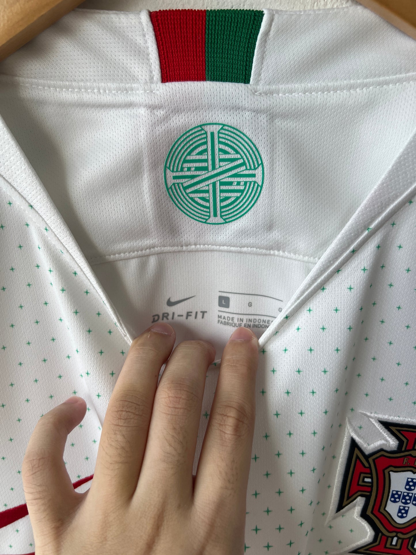 (L) Portugal 2018-19 Away Shirt Ronaldo #7 (NEW)