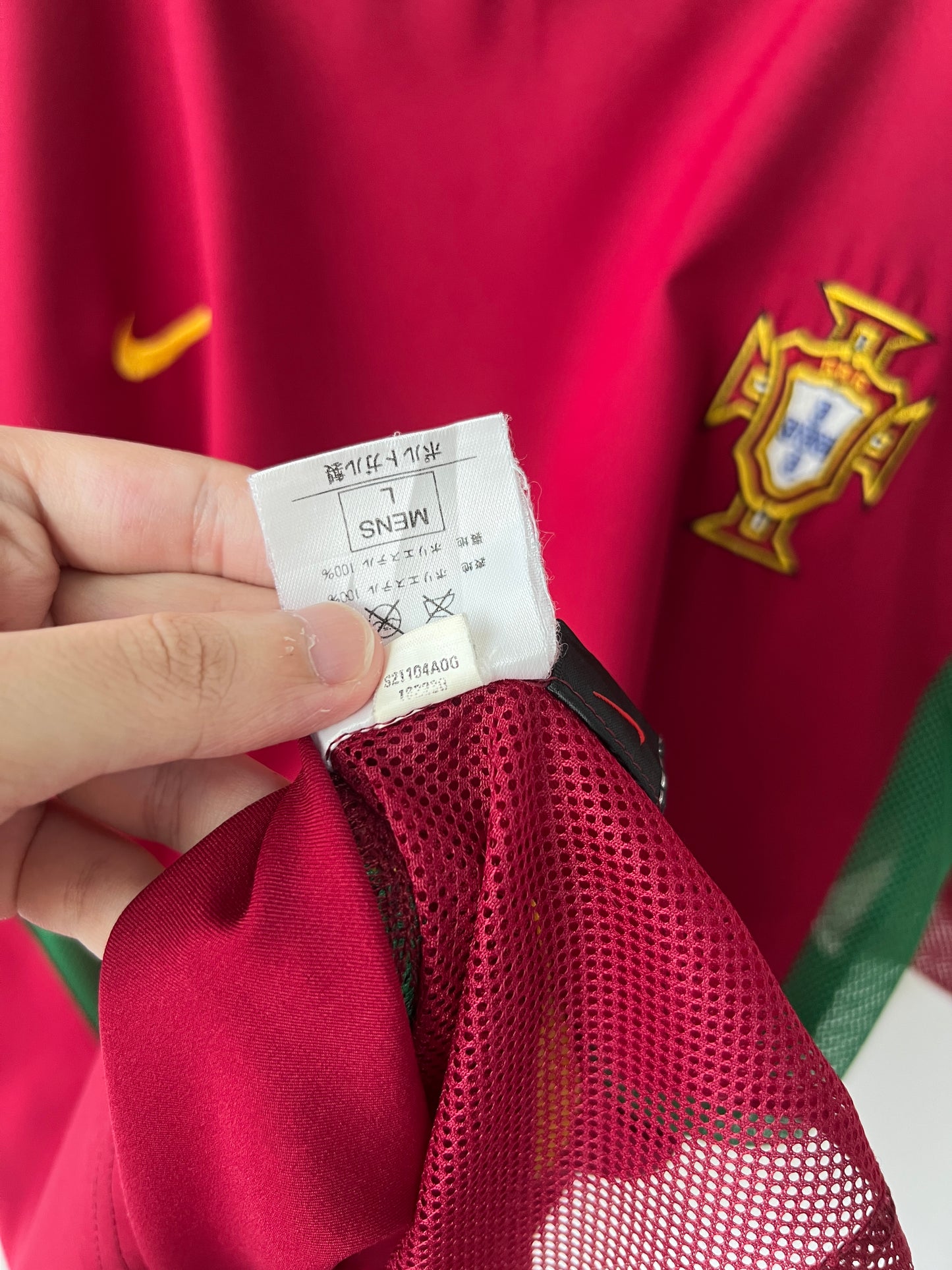 (L) Portugal 2002-04 Home Player Version Shirt C. Ronaldo #11