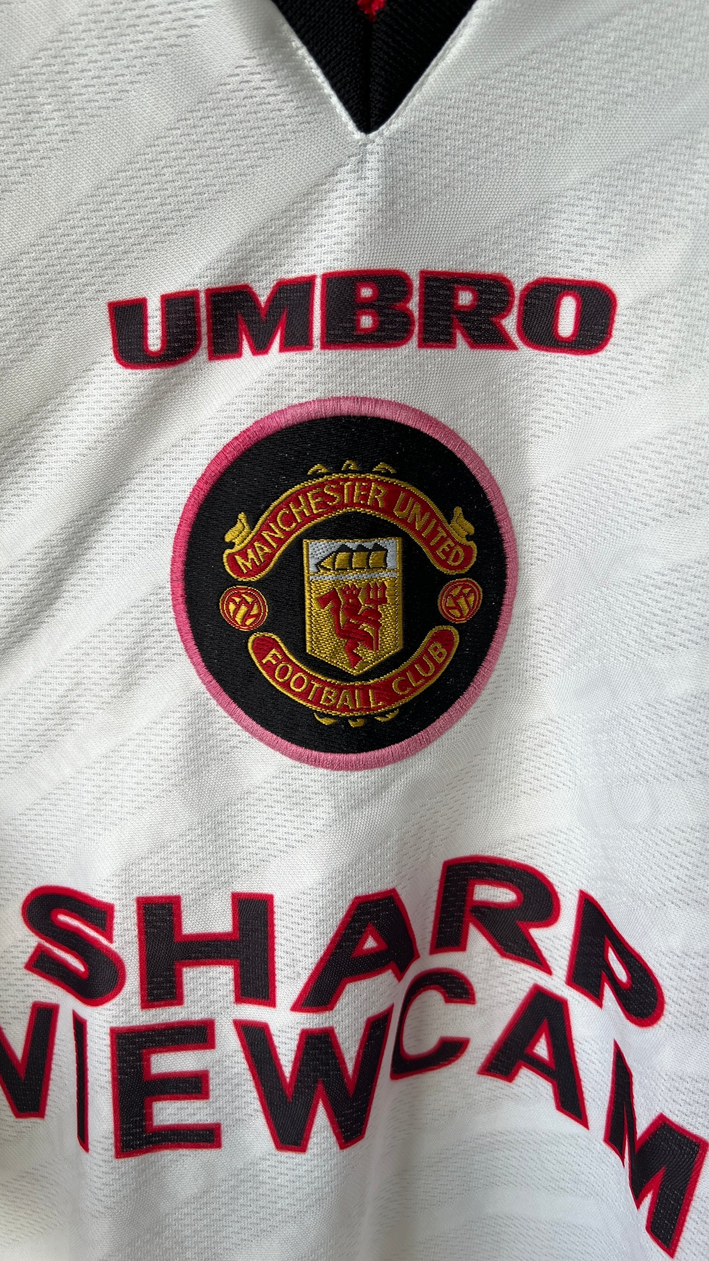 Manchester United 1996-97 Away Shirt Beckham #10 (XL)