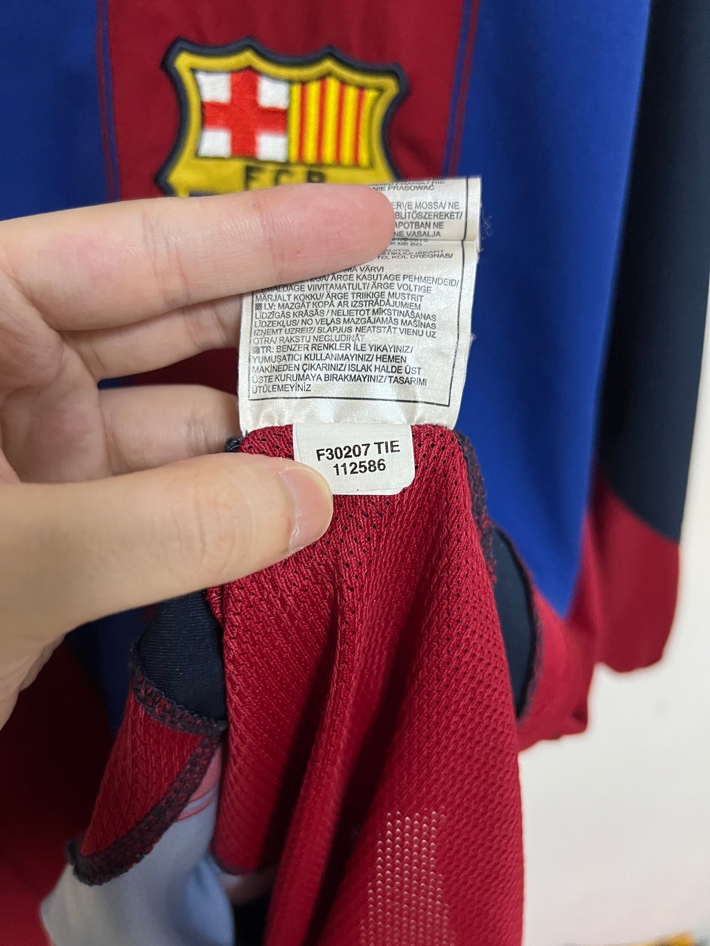 (XL) Barcelona 2003-04 Home Shirt Ronaldinho #10