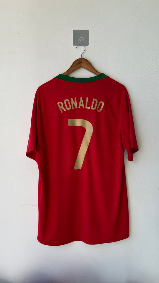 Portugal 2008-10 Home Shirt Ronaldo #7 (L/XL)