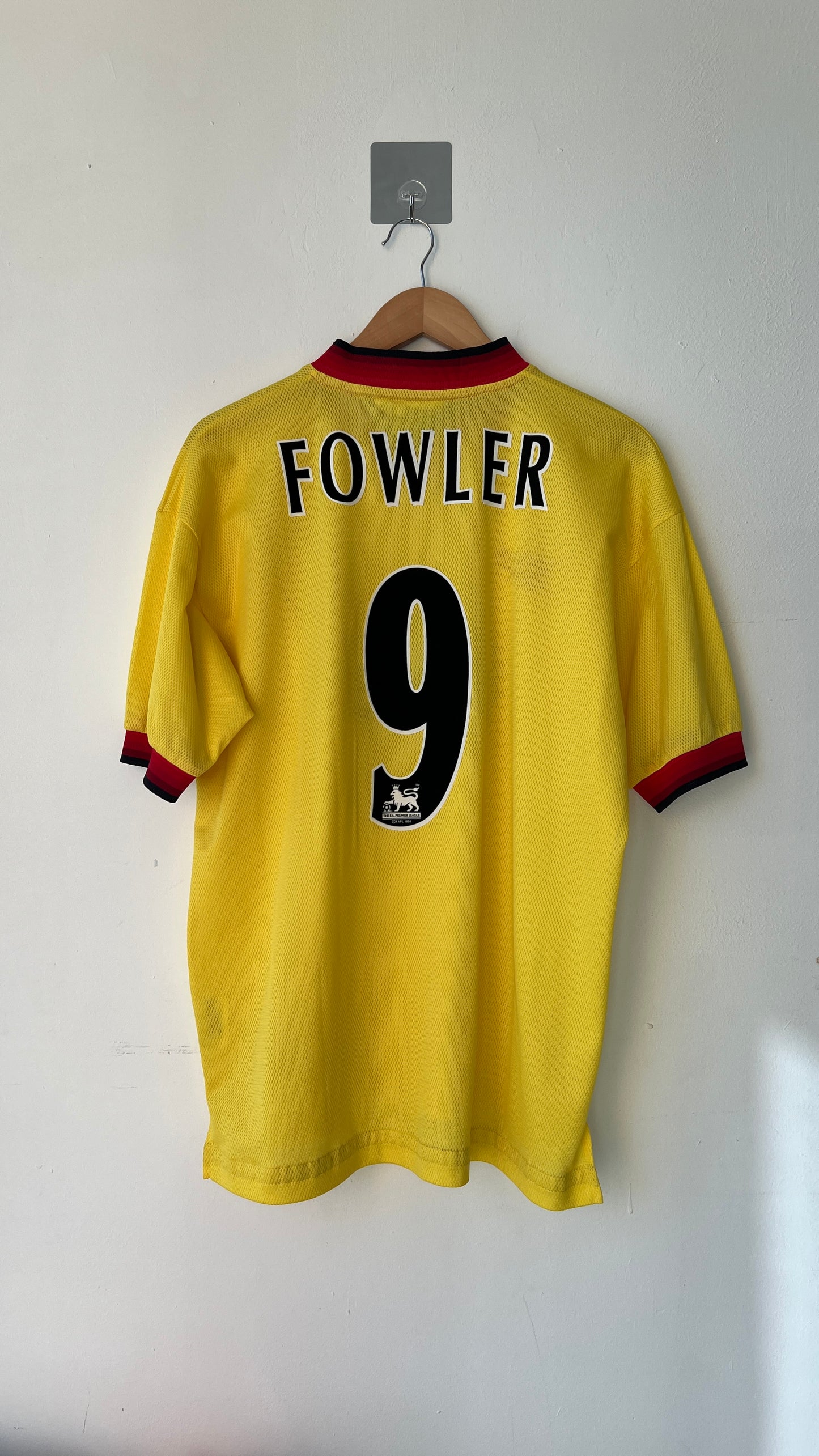 Liverpool 1997-99 Away Shirt Fowler #9 (L)