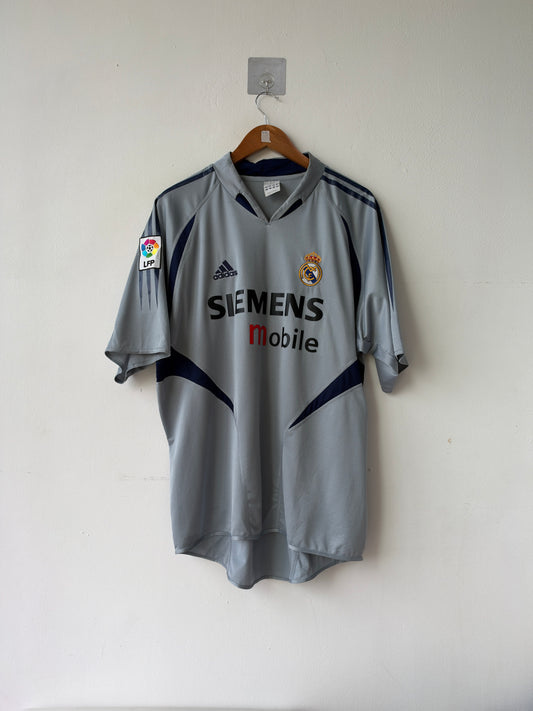 (L) Real Madrid 2004-05 GK Shirt Casillas #1