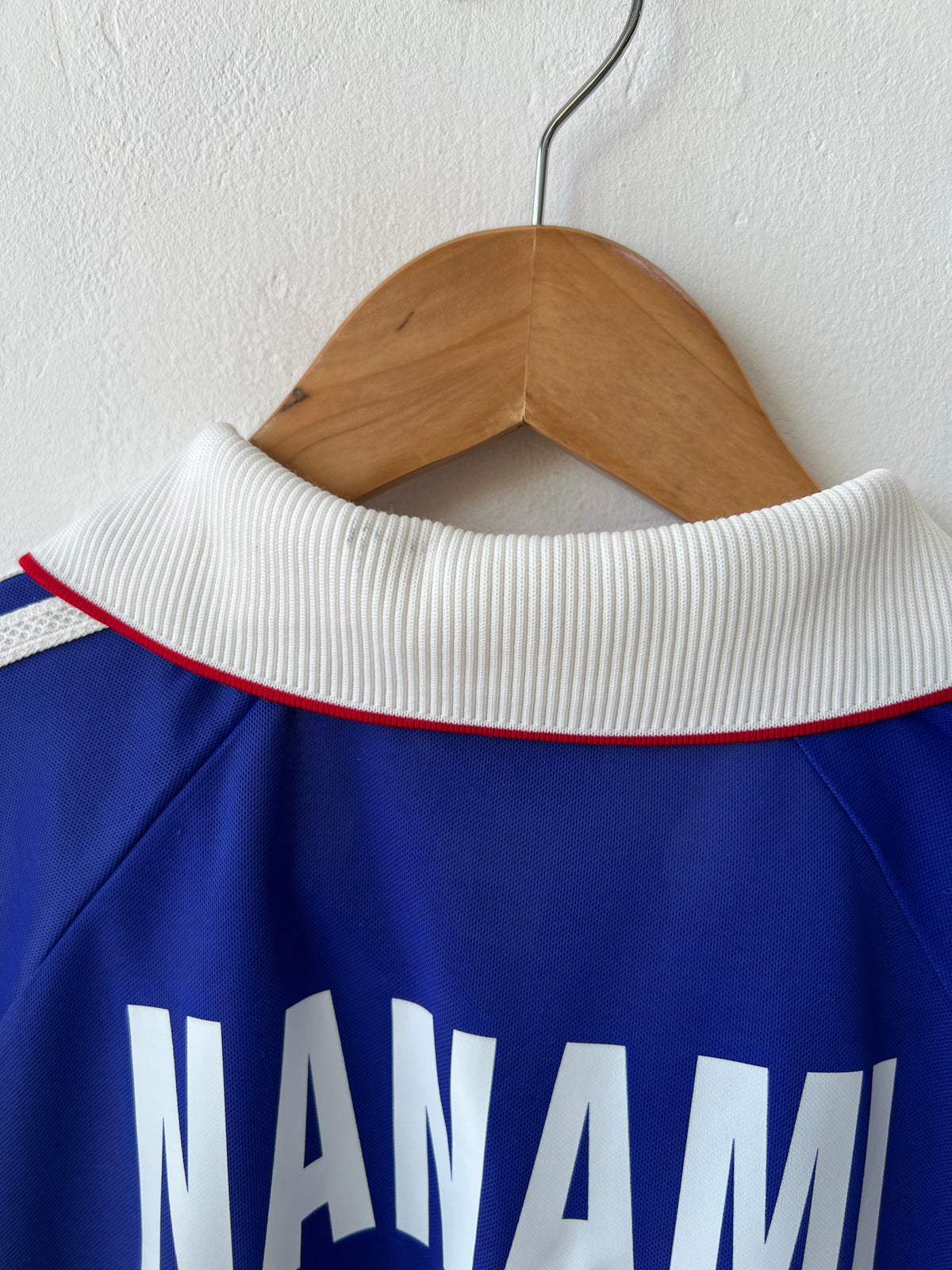(M) Japan 1999-00 Home Shirt Nanami #10