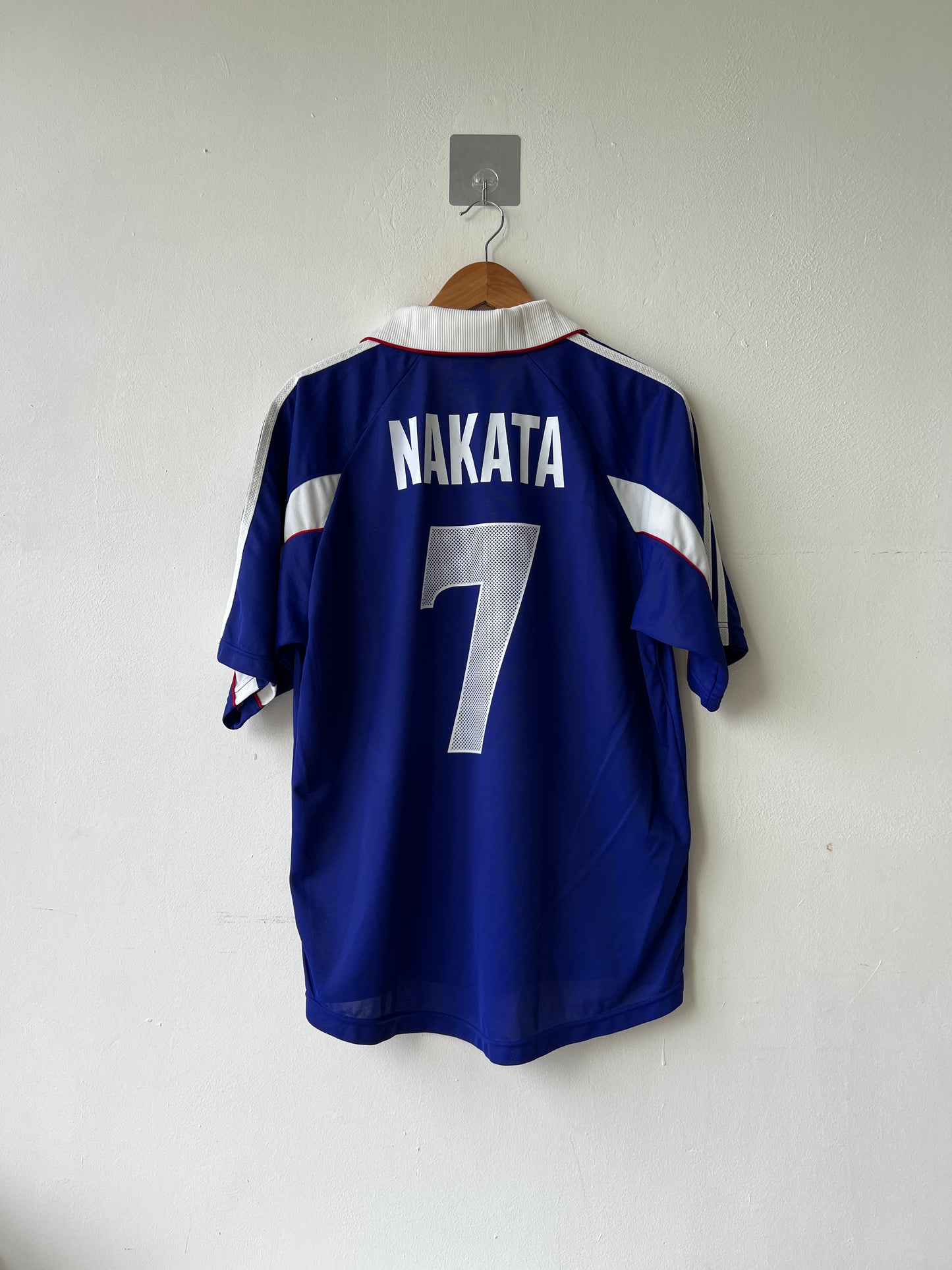 (M fits L) Japan 1999-00 Home Shirt Nakata #7