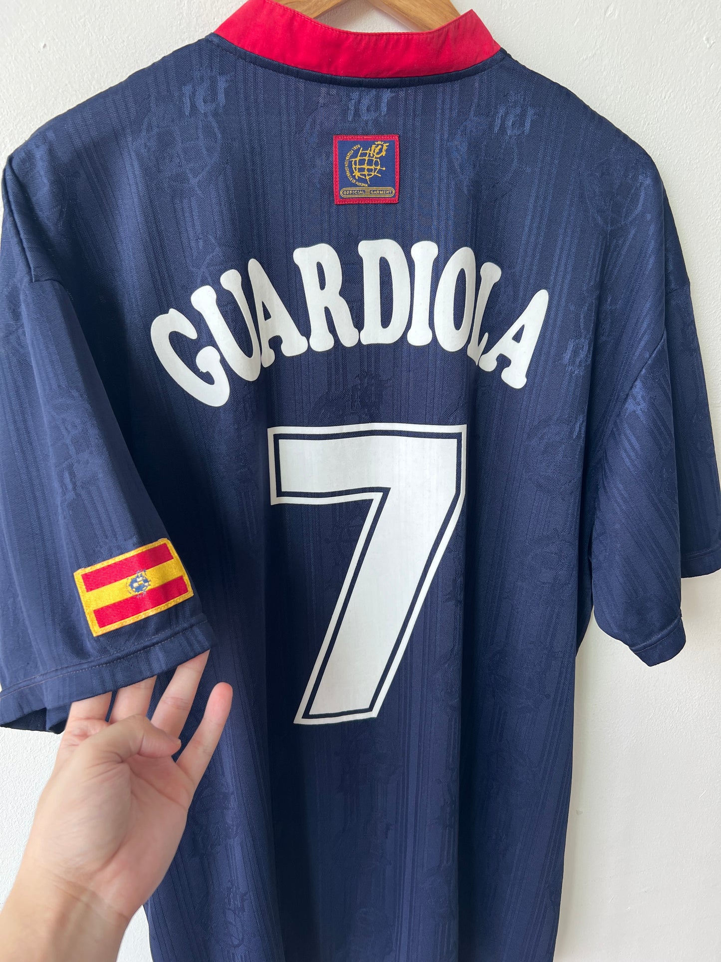 (XL) Spain 1996-98 Away Shirt Guardiola #7