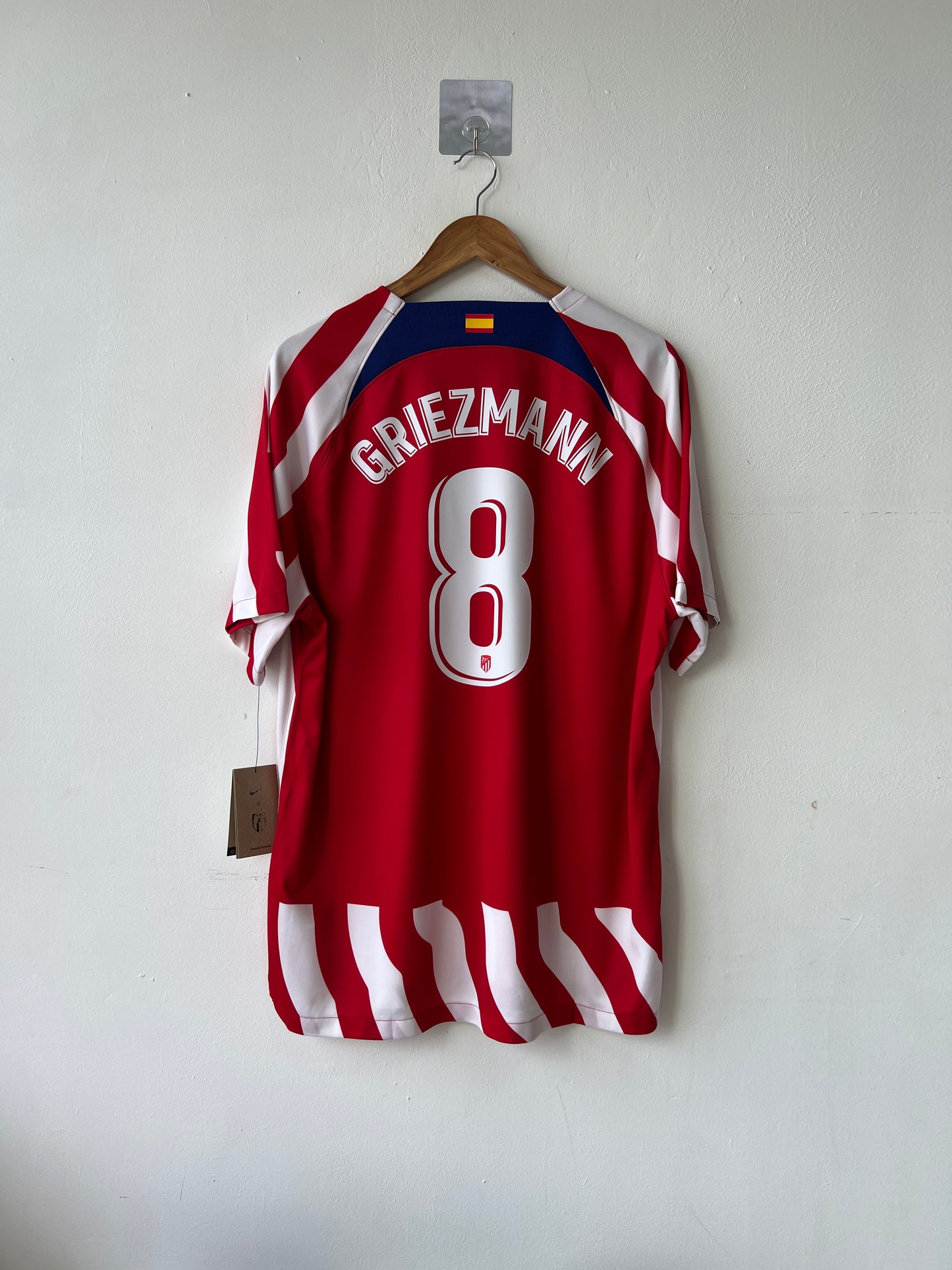 (XL) Atletico Madrid 2022-23 Home Shirt Griezmann #8 (NEW)
