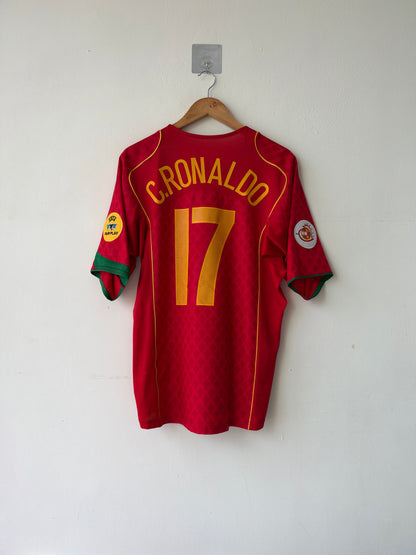 (L) Portugal 2004-06 Home Shirt C. Ronaldo #17 (MDT)