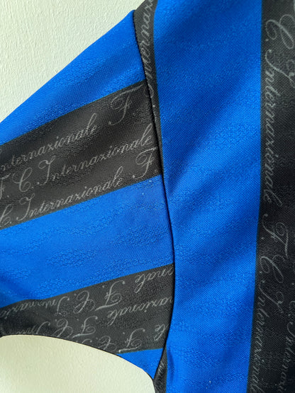 (XL) Inter Milan 1997-98 Home Shirt Ronaldo #10