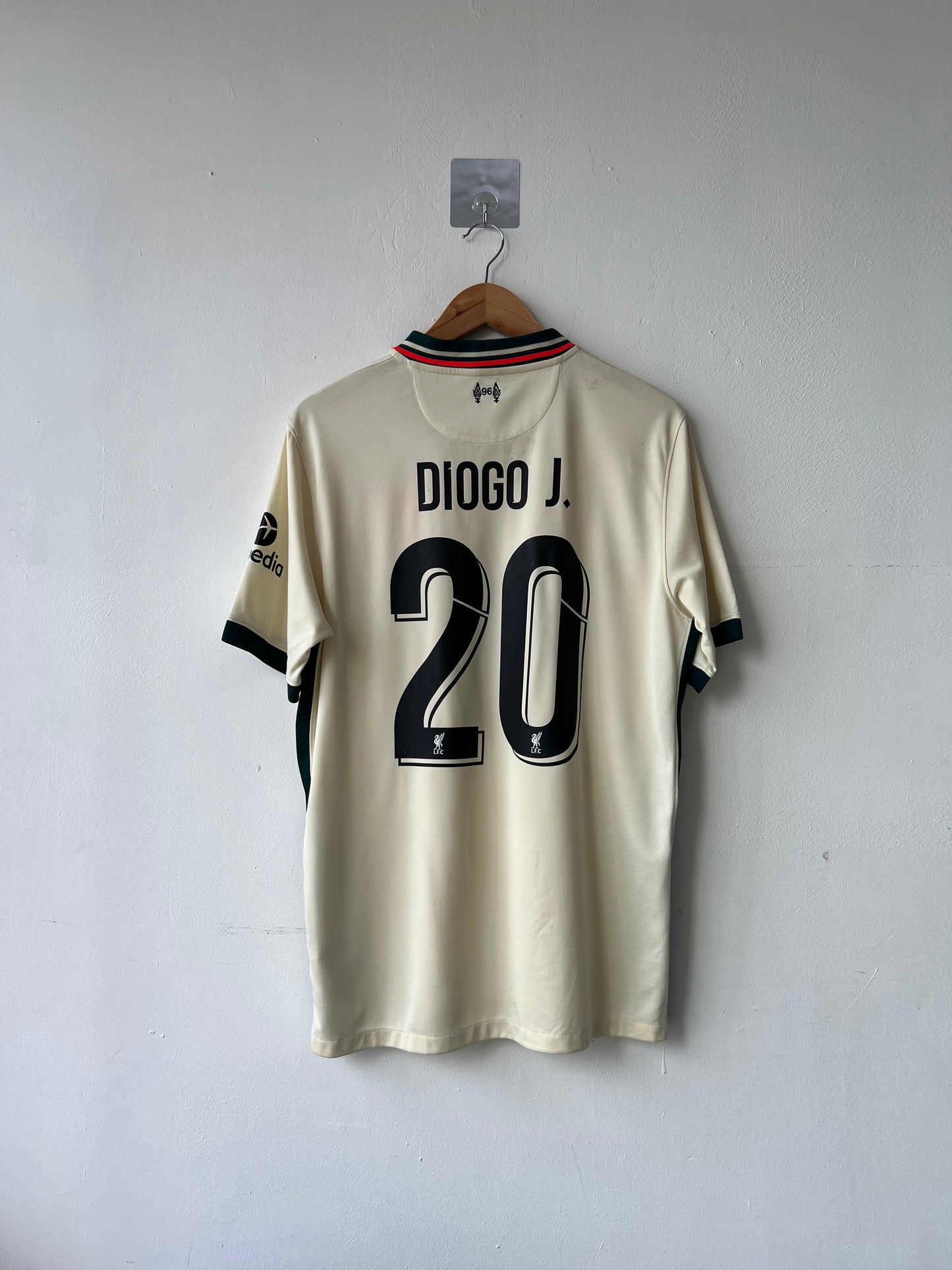 (L) Liverpool 2021-22 Away Shirt Diogo Jota #20