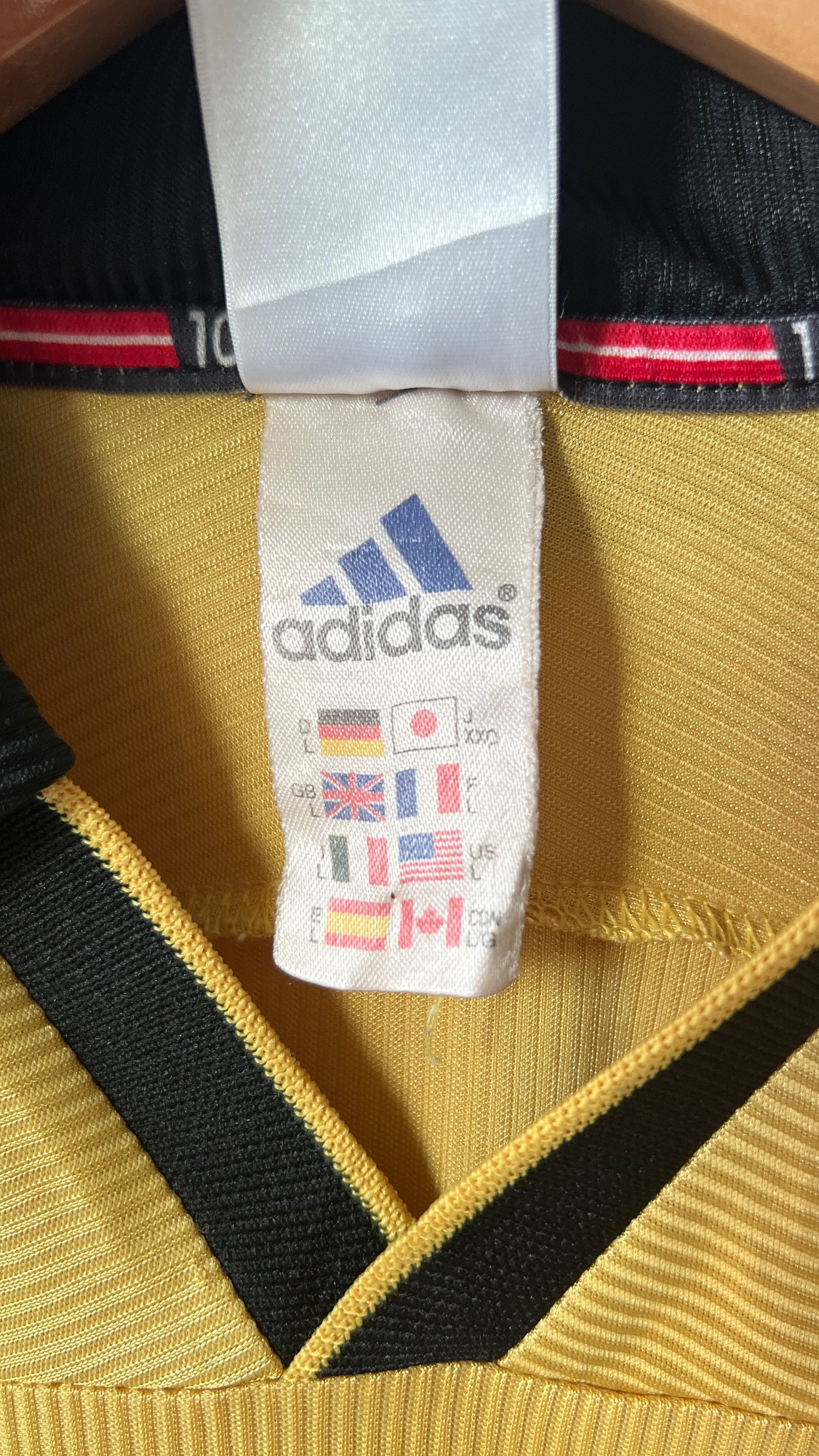 AC Milan 1999-00 Fourth Shirt Maldini #3 (L)